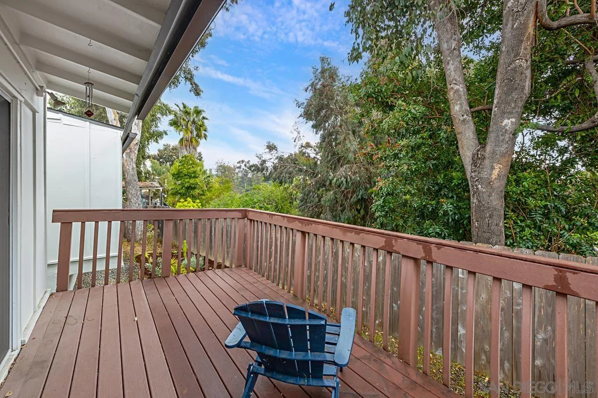 4551 Highland Avenue