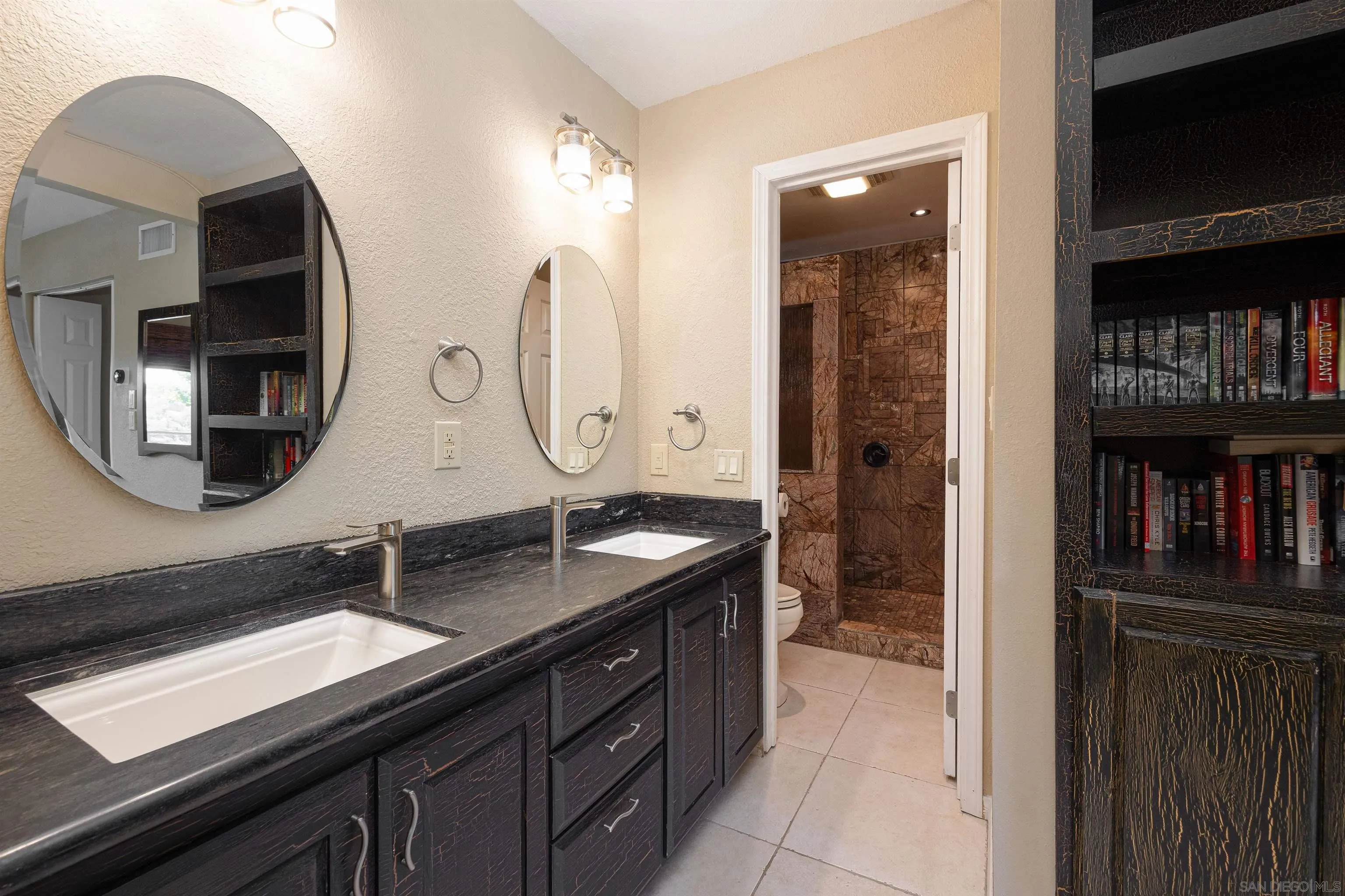 7700 Parkway Dr Unit 4