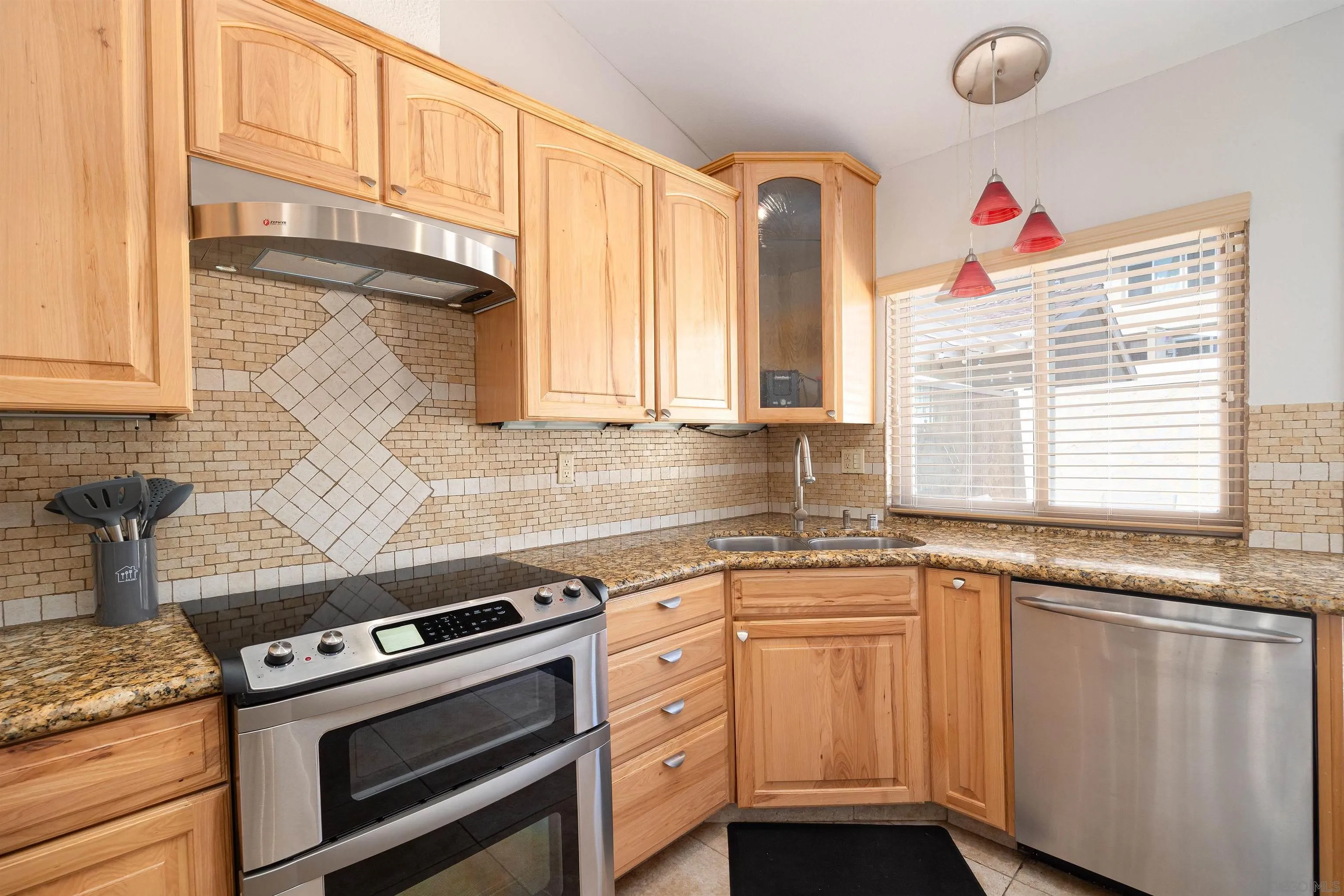 7700 Parkway Dr Unit 4