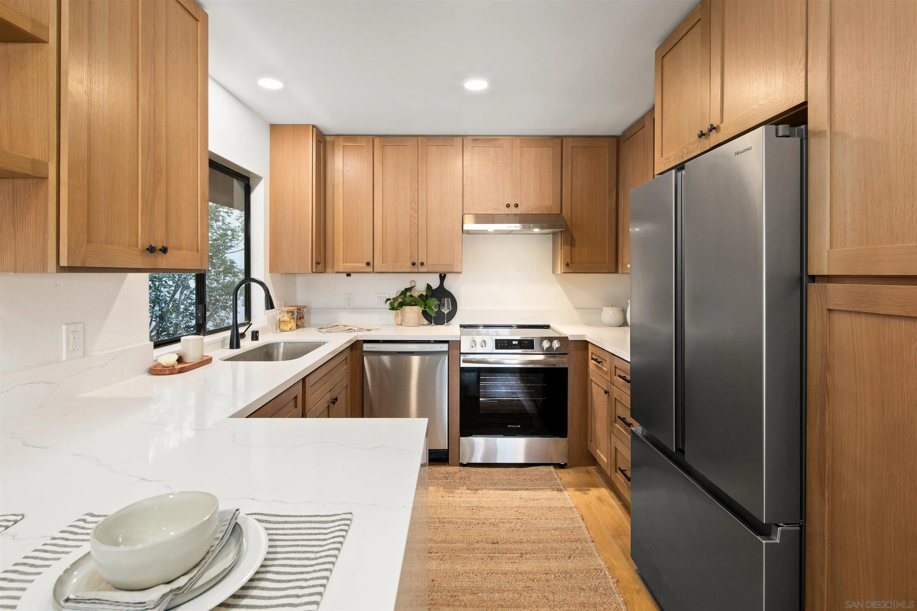 4266 5th Ave.