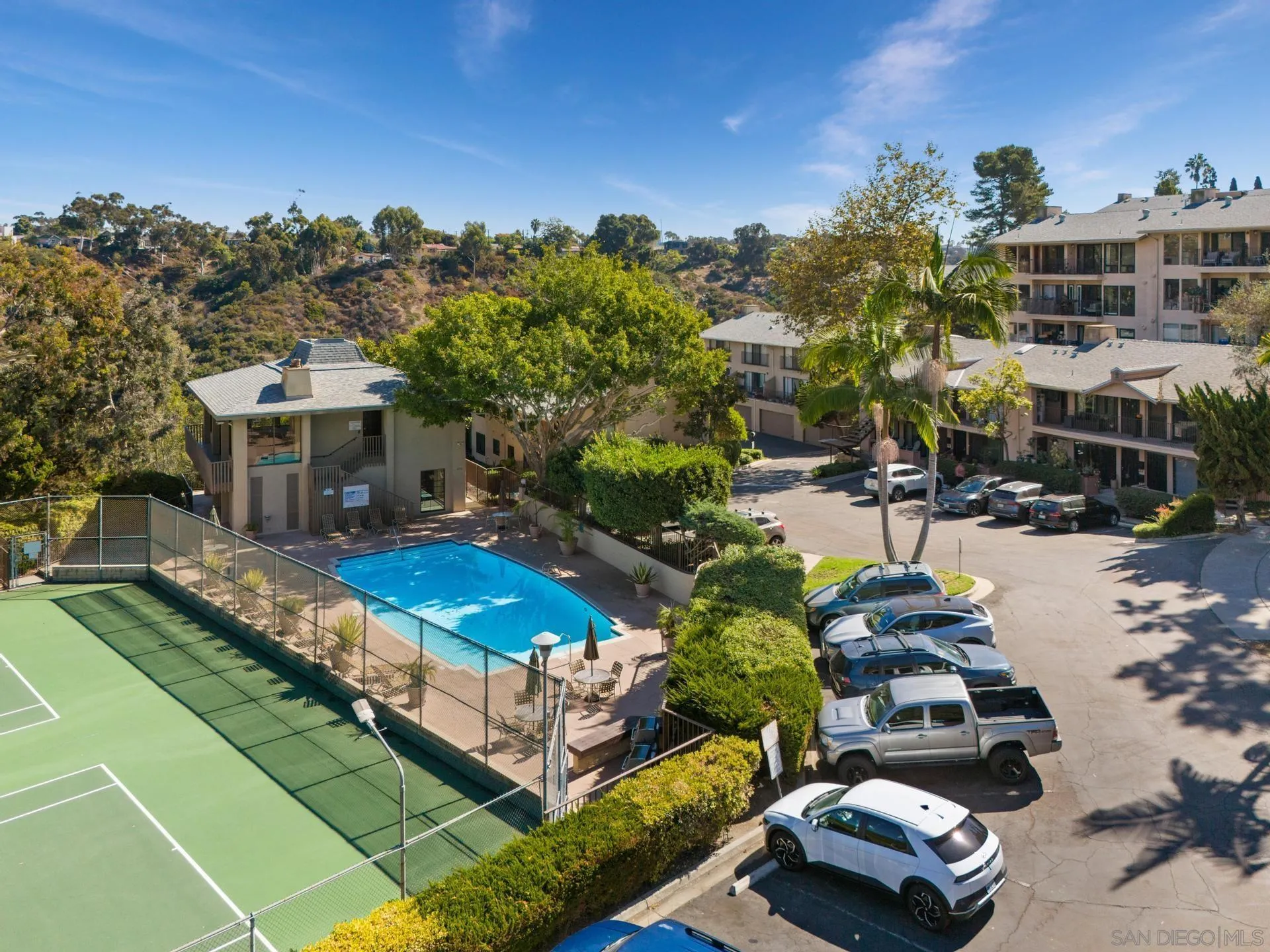 4266 5th Ave.