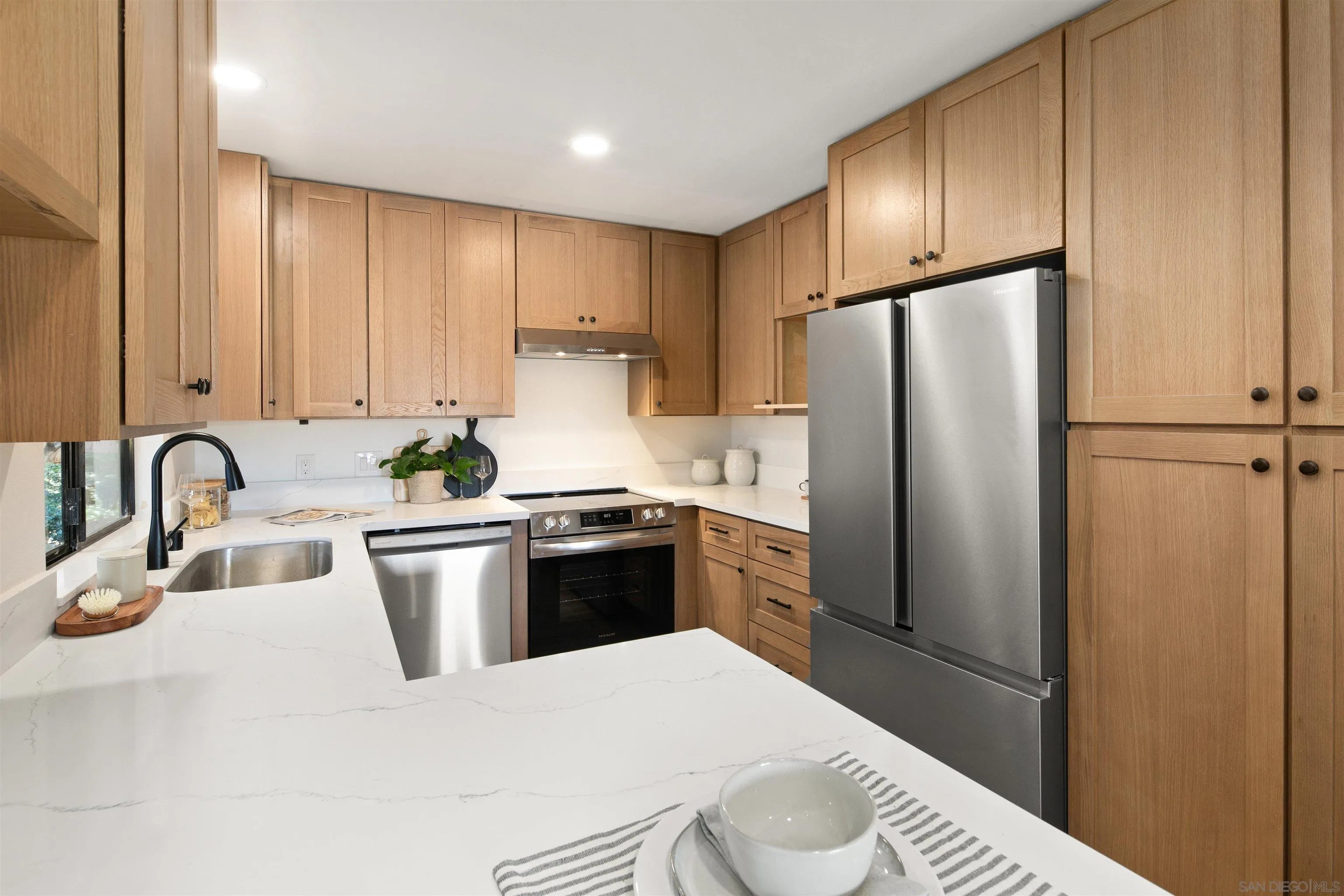 4266 5th Ave.