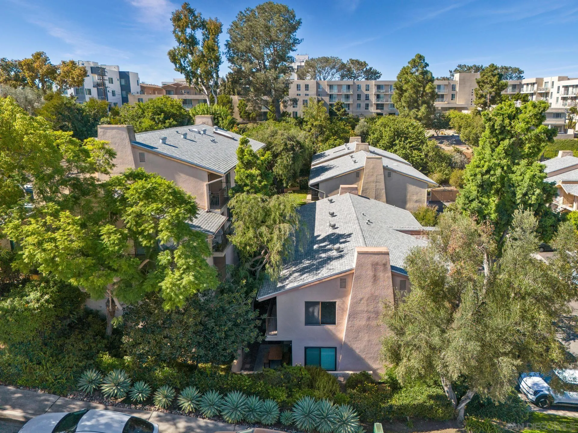 4266 5th Ave.