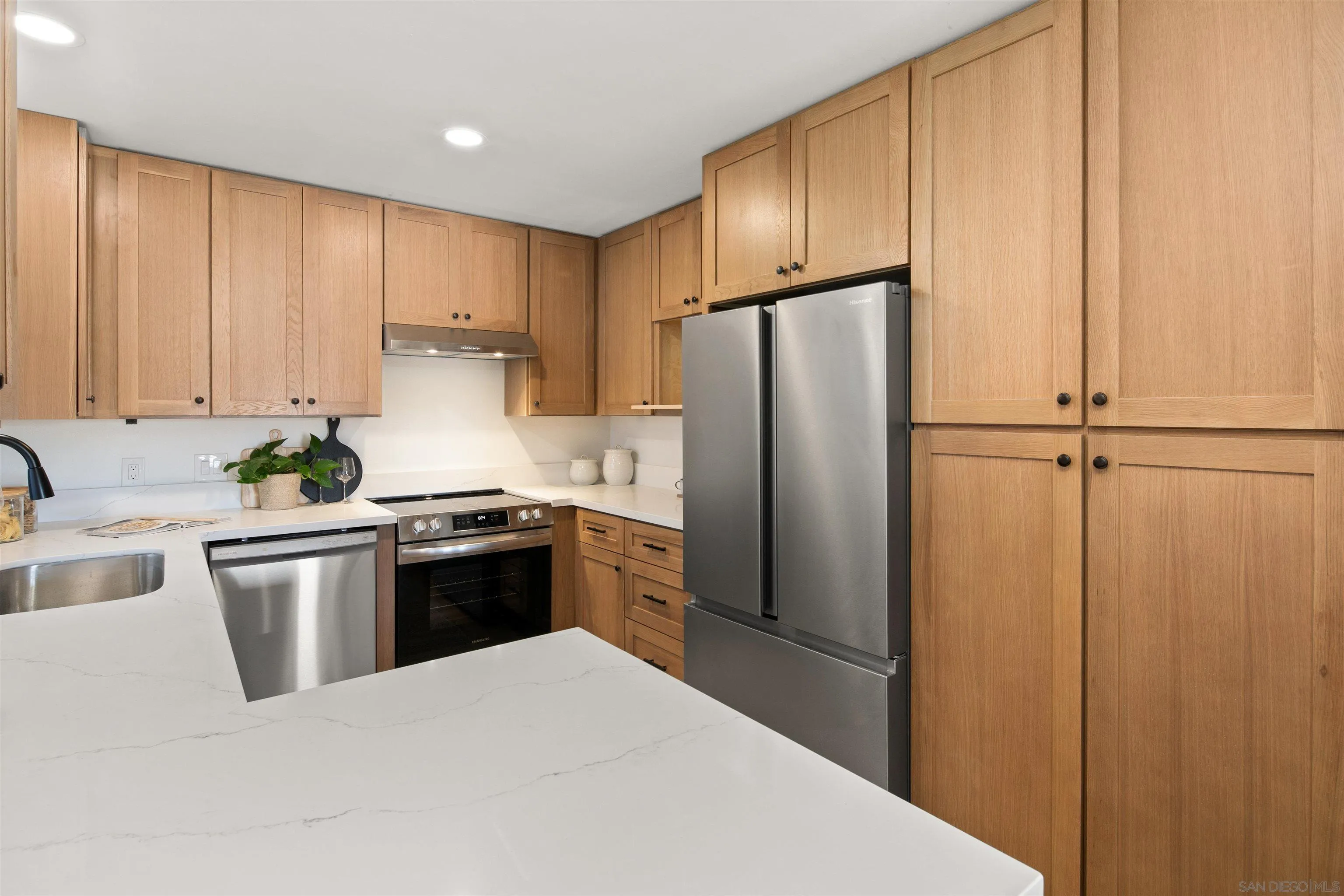 4266 5th Ave.