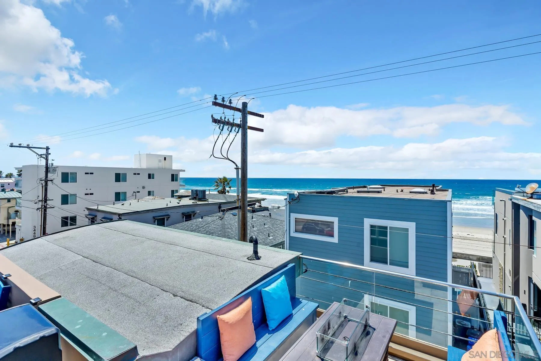 719 Manhattan Ct
