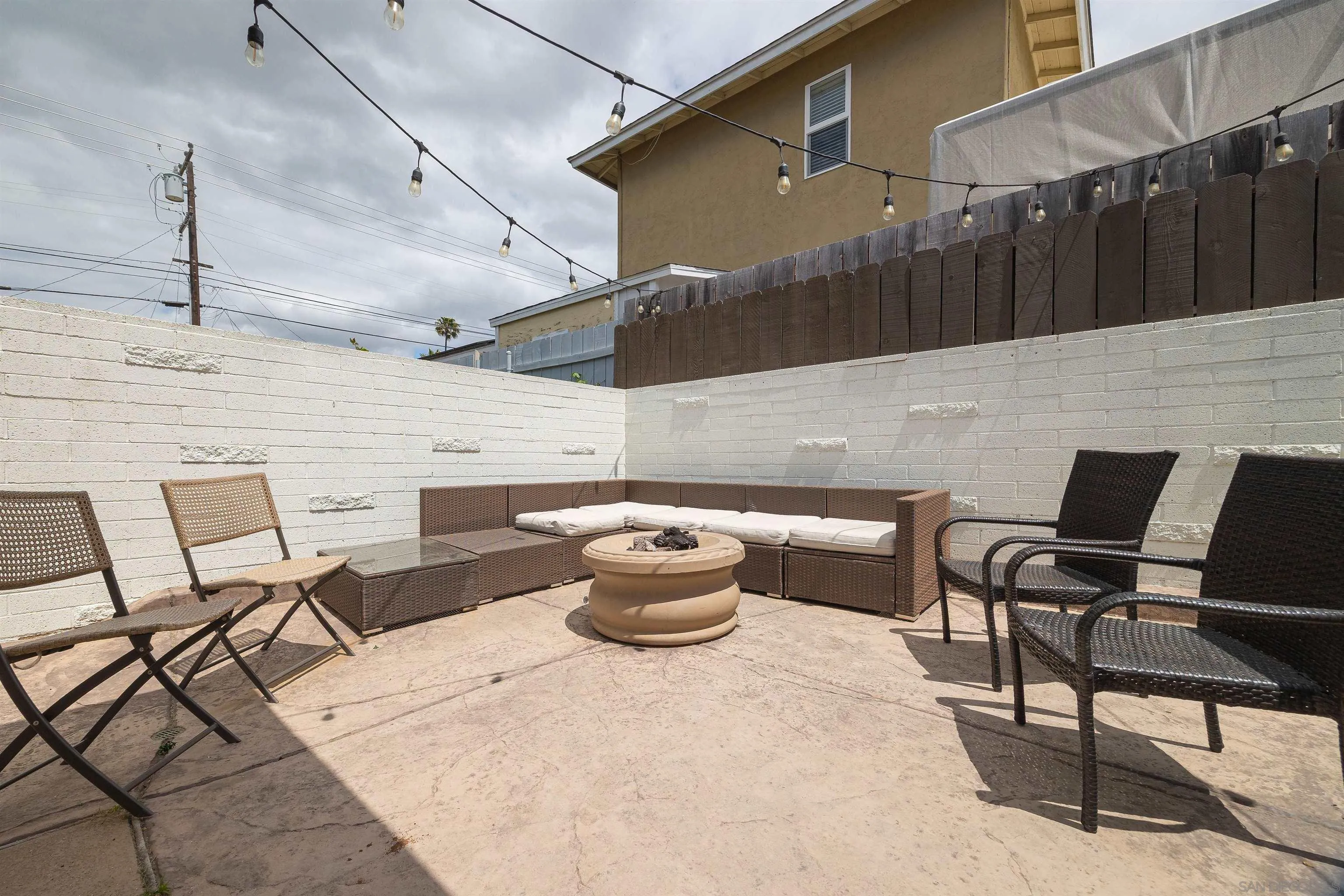 3987 Canning Ave