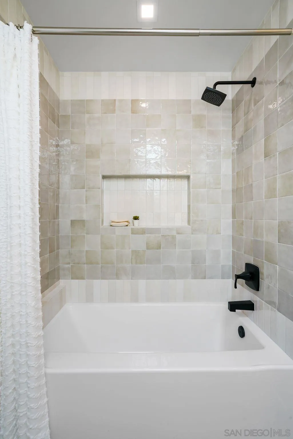 5306 La Jolla Mesa