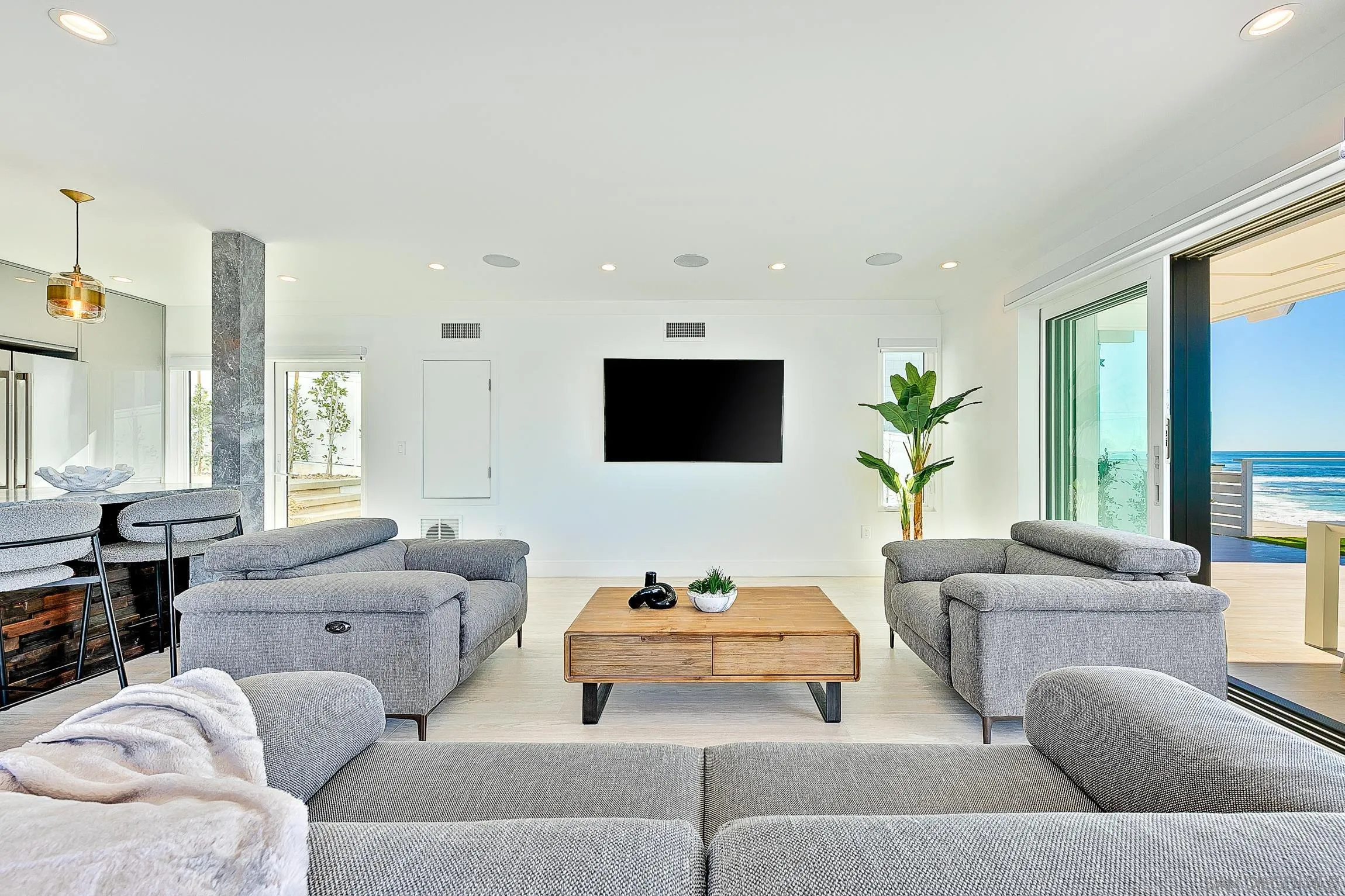 303 Sea Lane