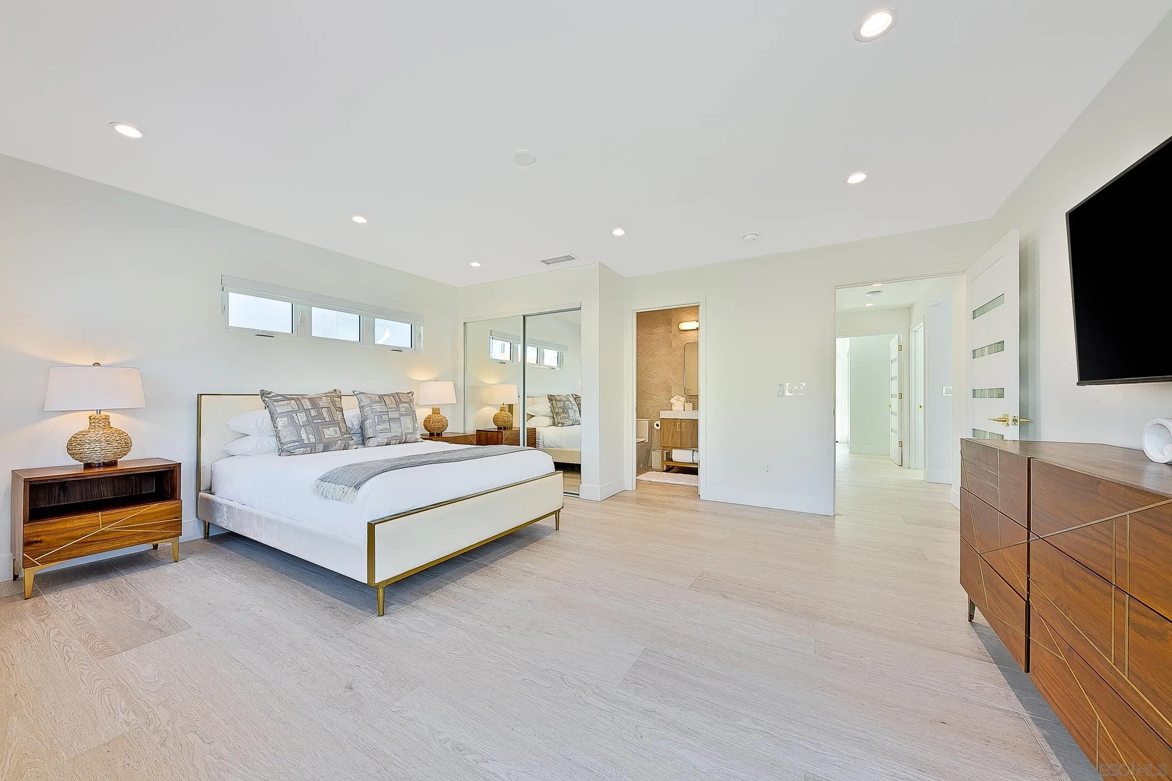 303 Sea Lane
