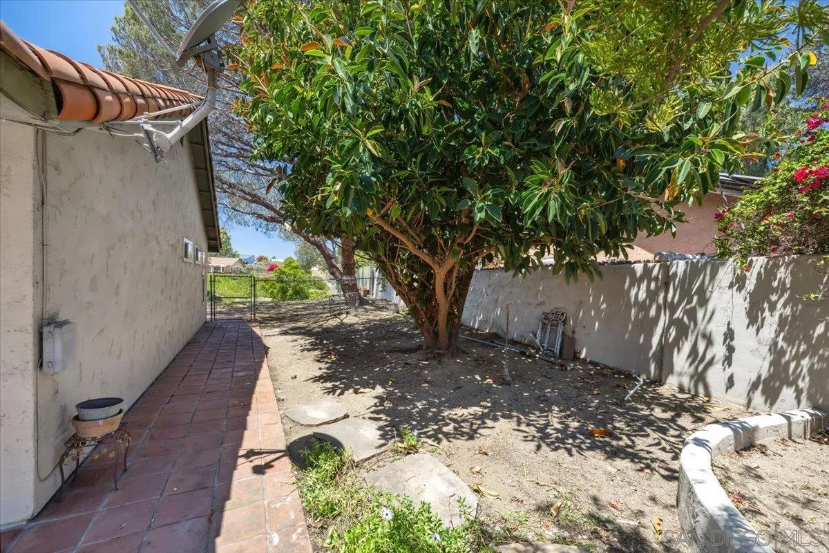3316 Del Charro Rd