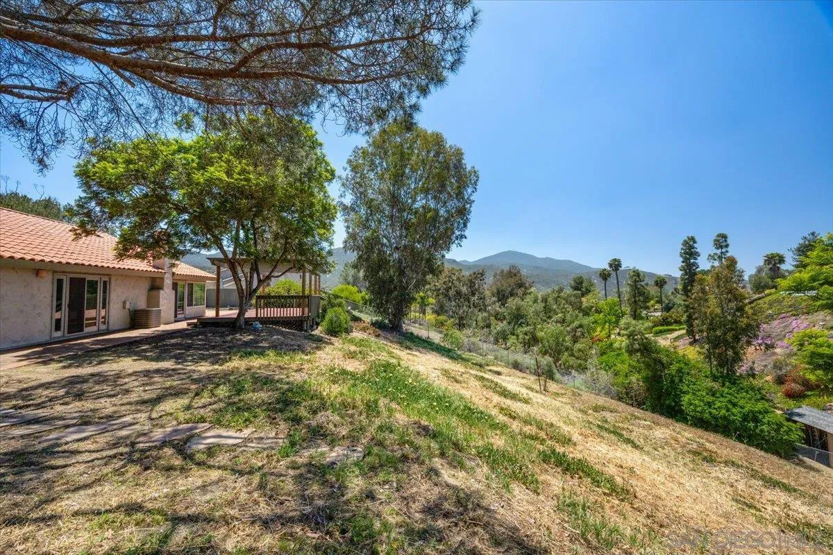 3316 Del Charro Rd