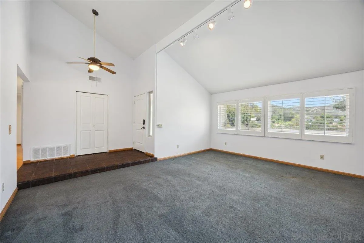 3316 Del Charro Rd