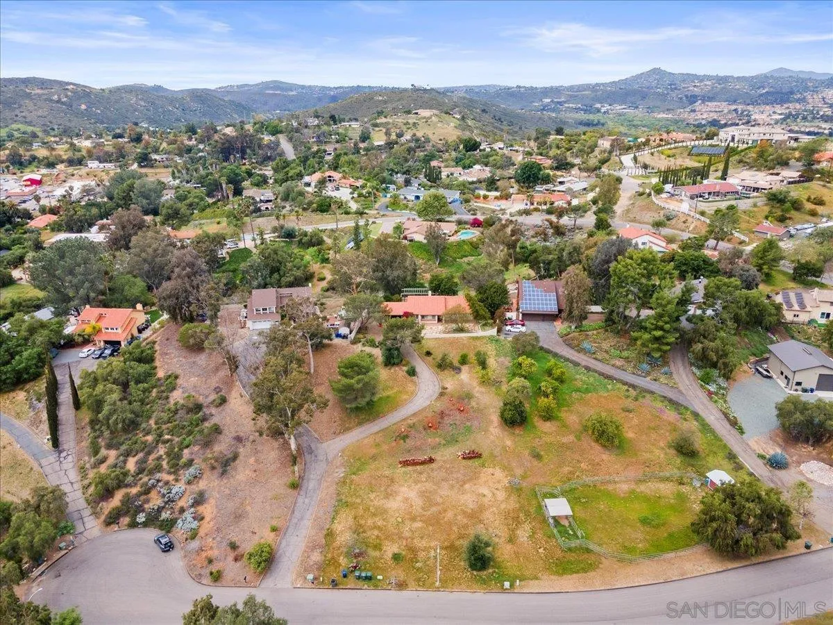 3316 Del Charro Rd