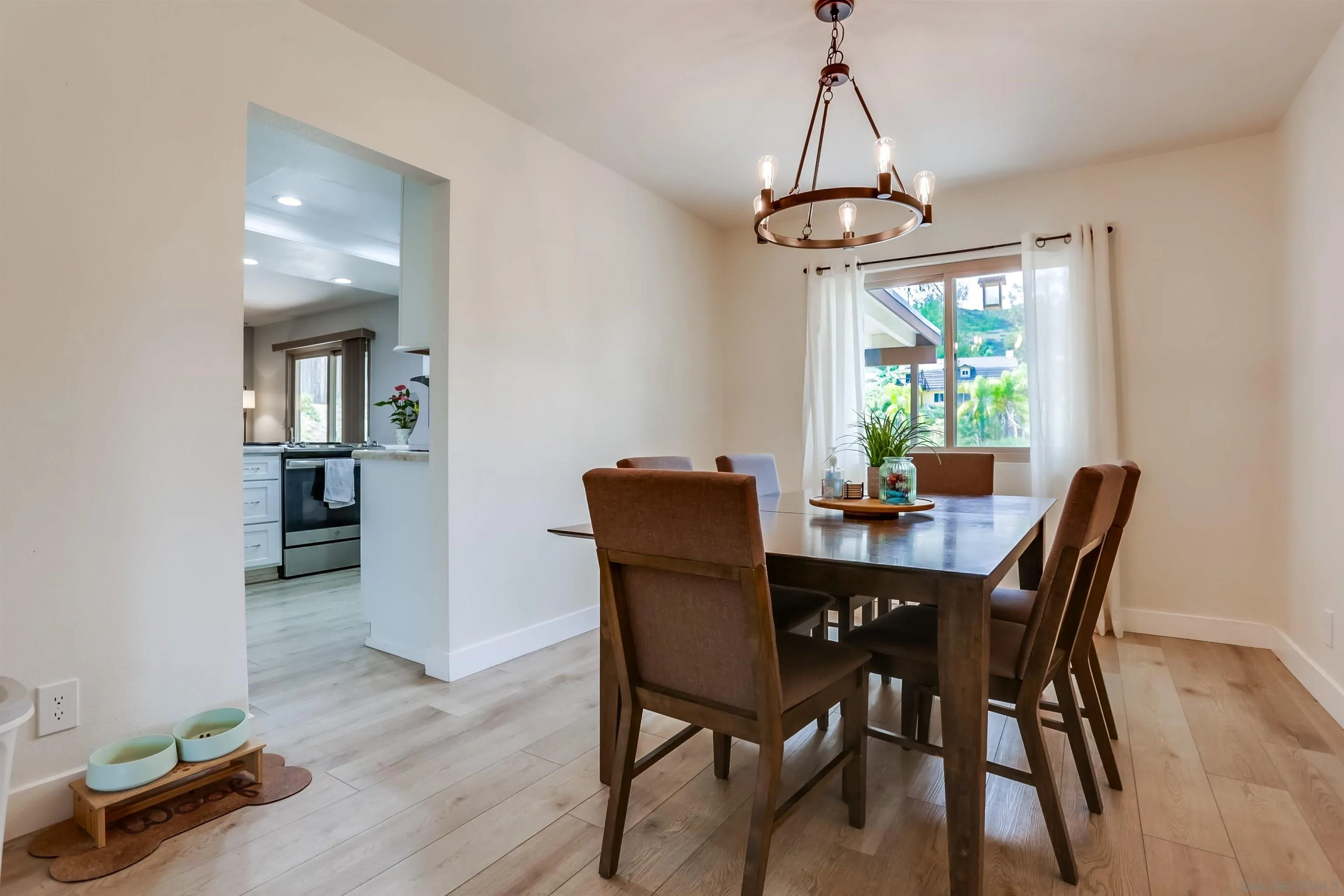 23409 Everett Pl