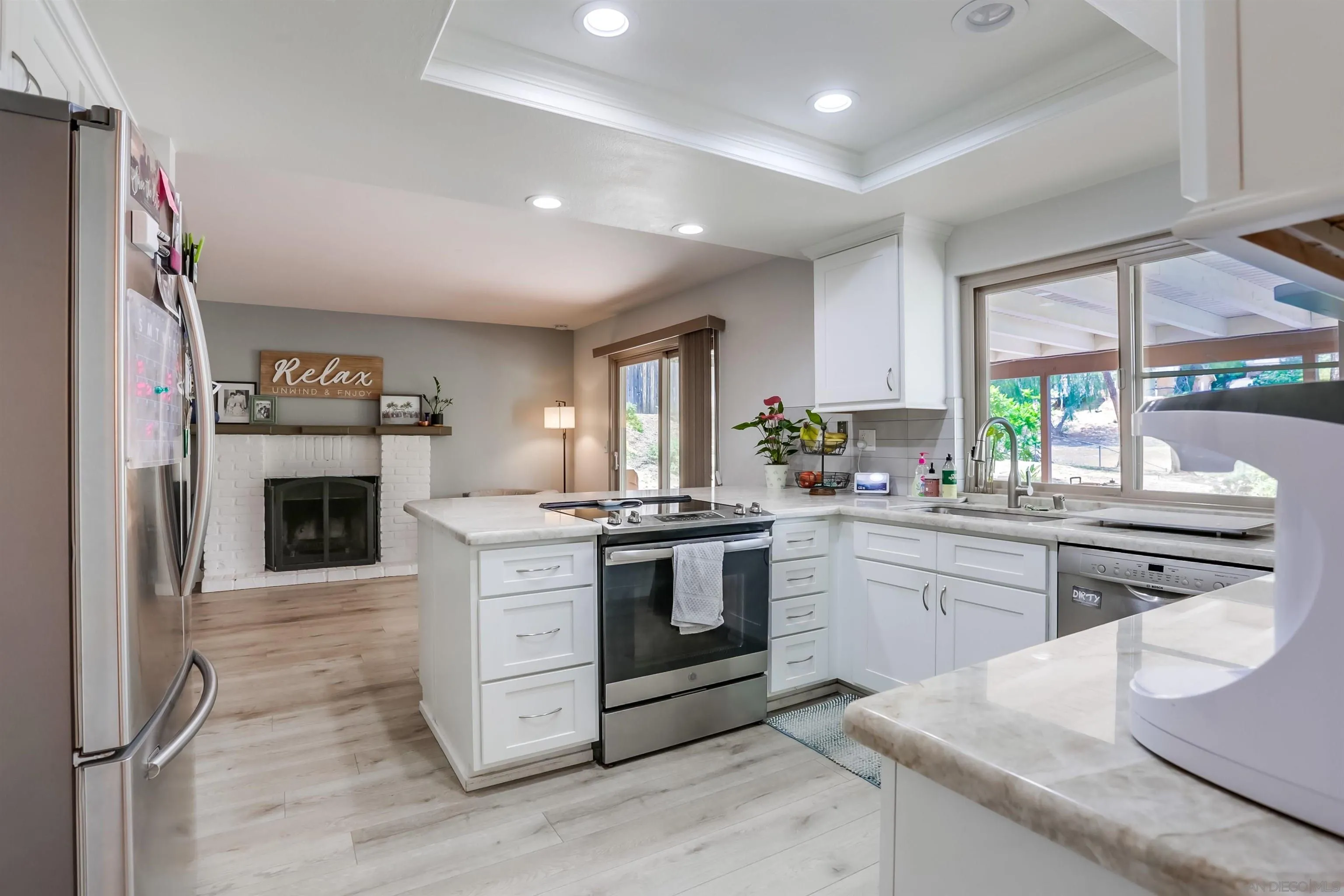23409 Everett Pl