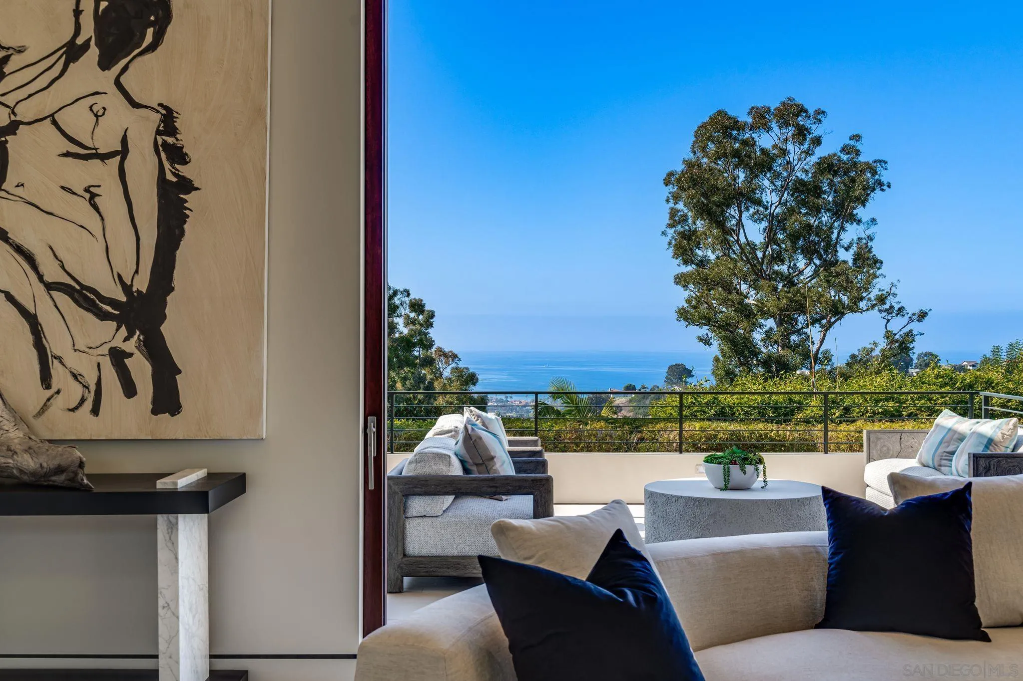 8070 La Jolla Scenic Dr N