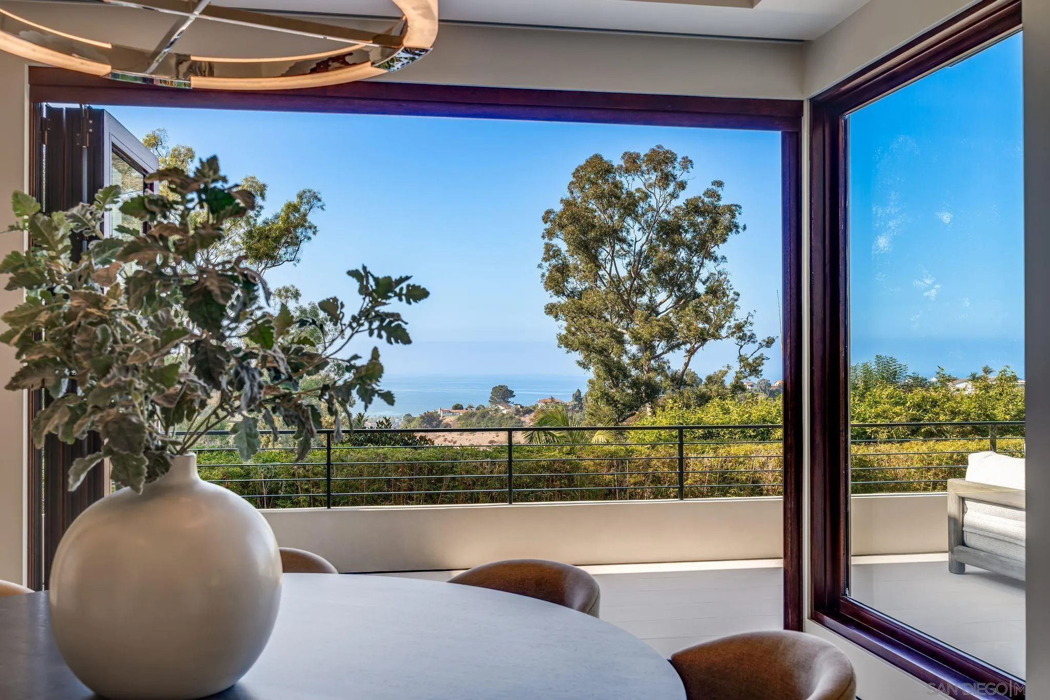 8070 La Jolla Scenic Dr N