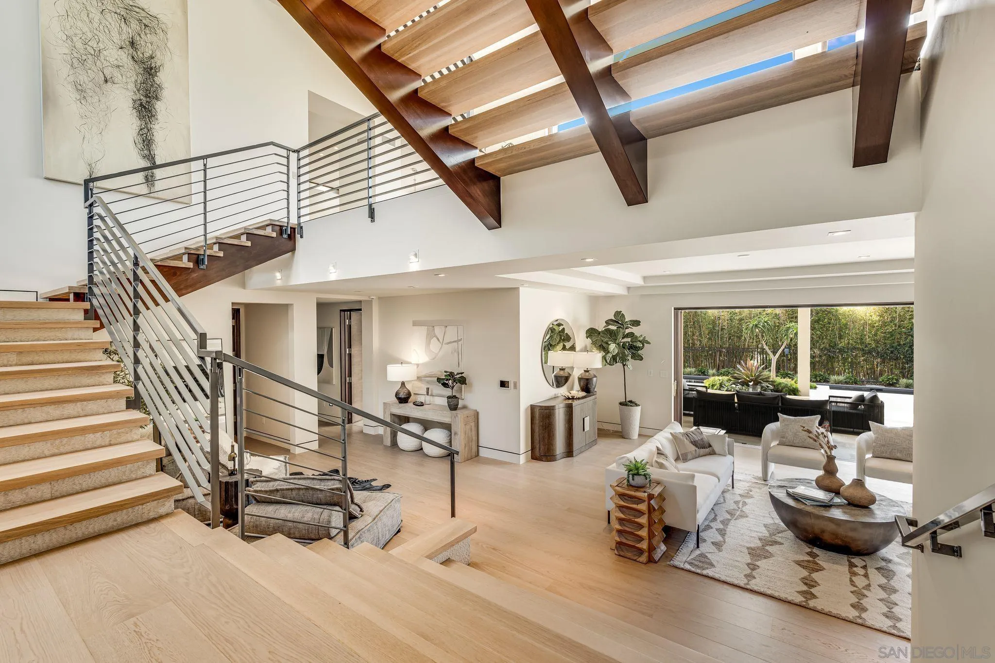 8070 La Jolla Scenic Dr N