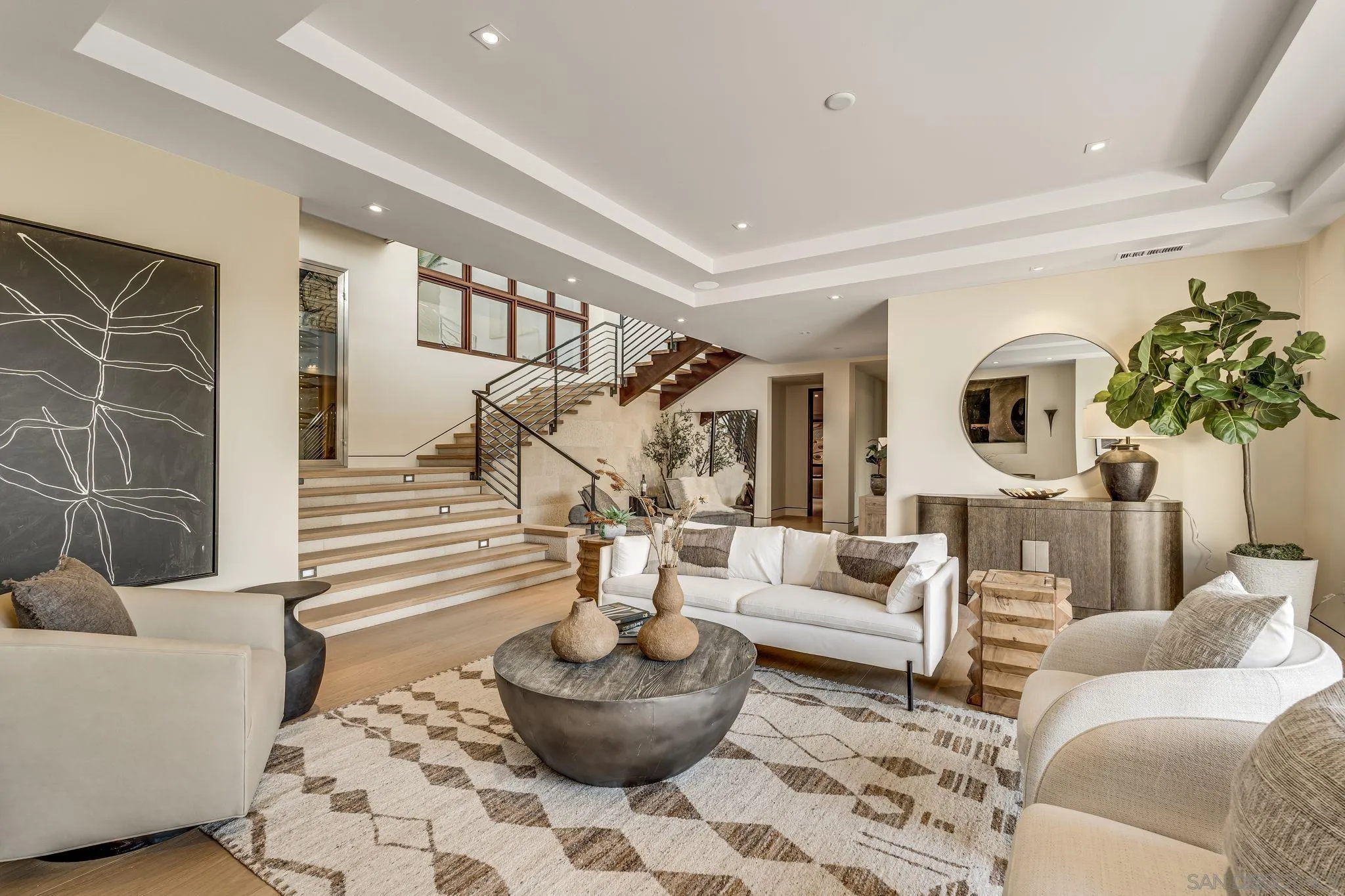 8070 La Jolla Scenic Dr N