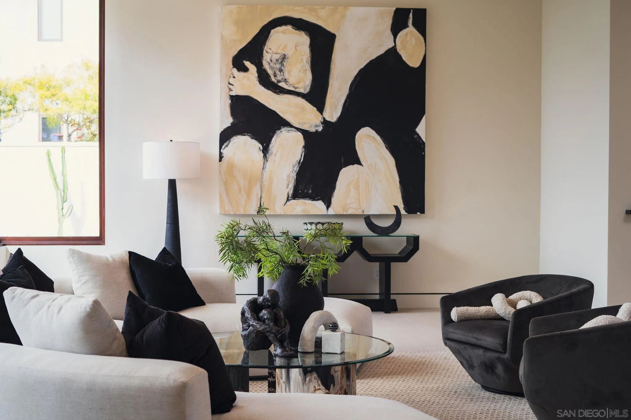 8070 La Jolla Scenic Dr N