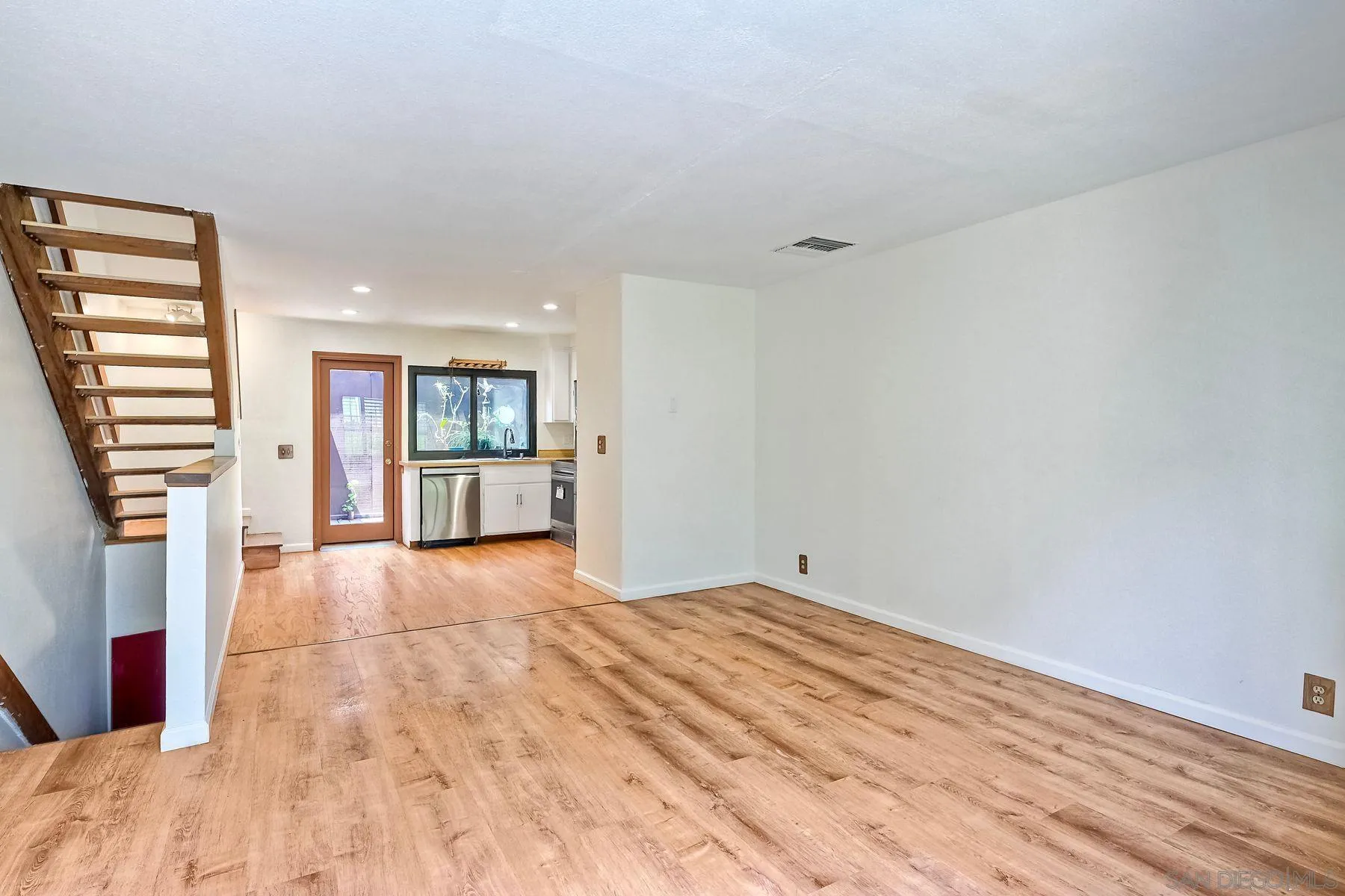 2234 Caminito Pajarito Unit 121