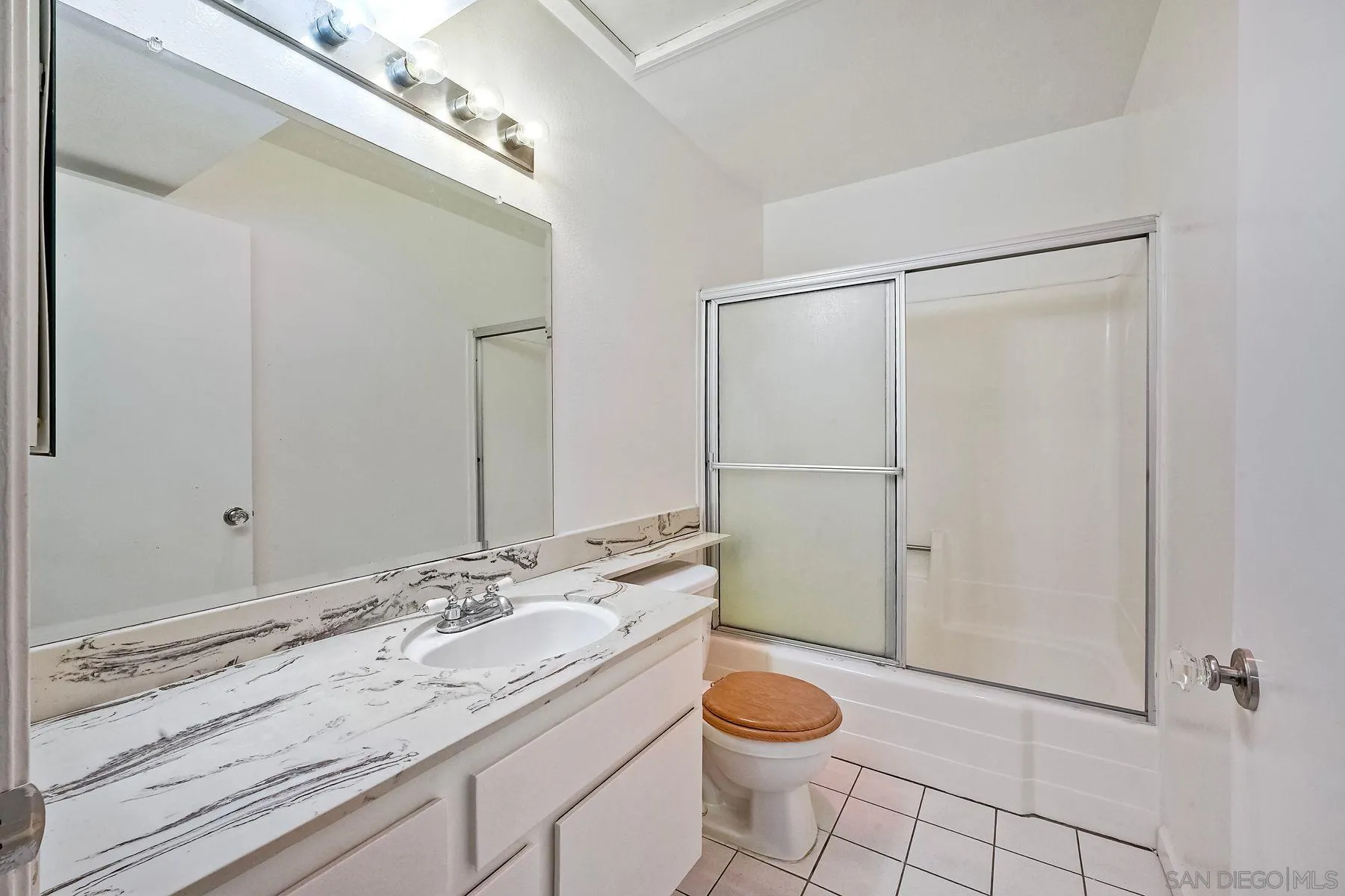 2234 Caminito Pajarito Unit 121