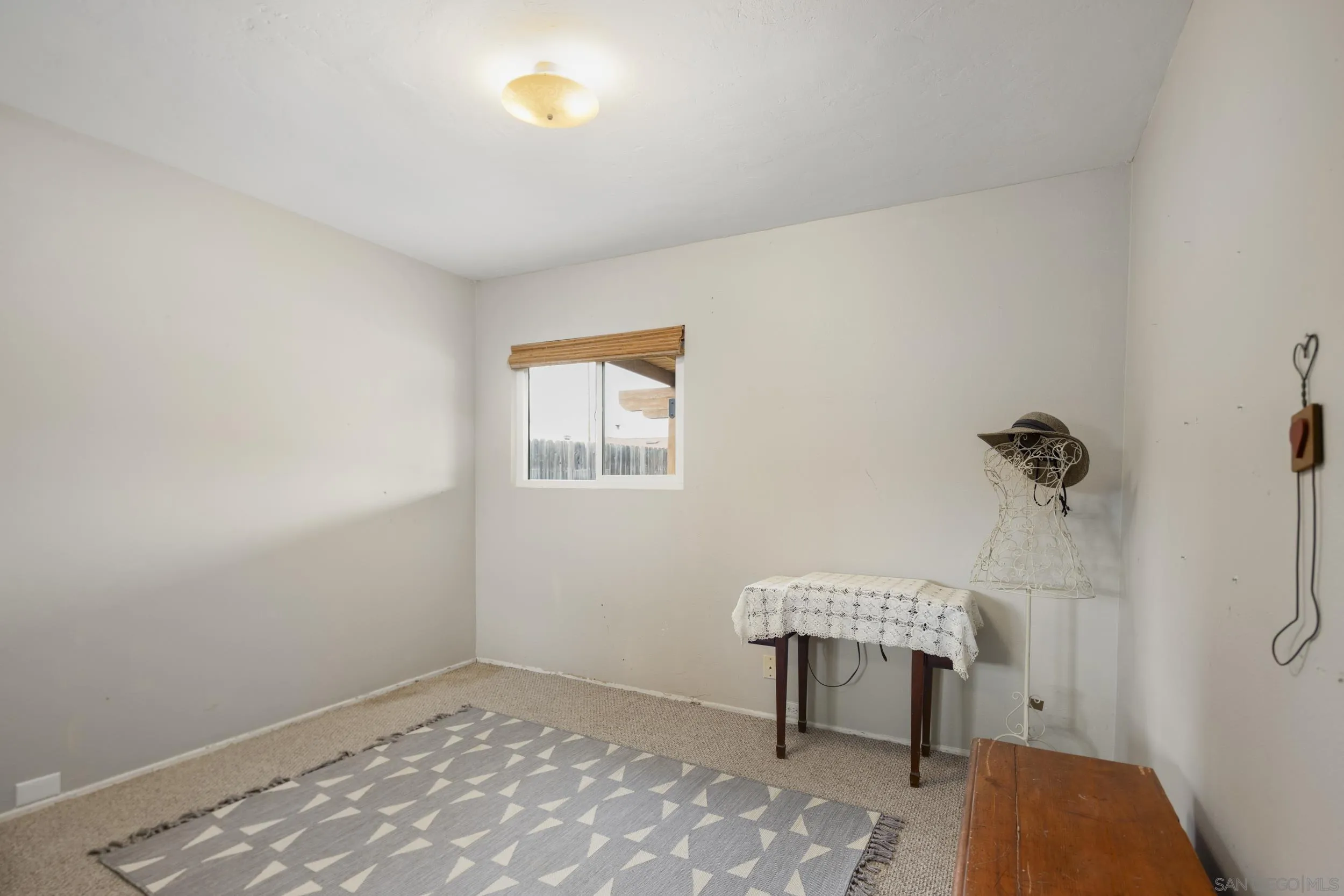 622 Ellen Ln
