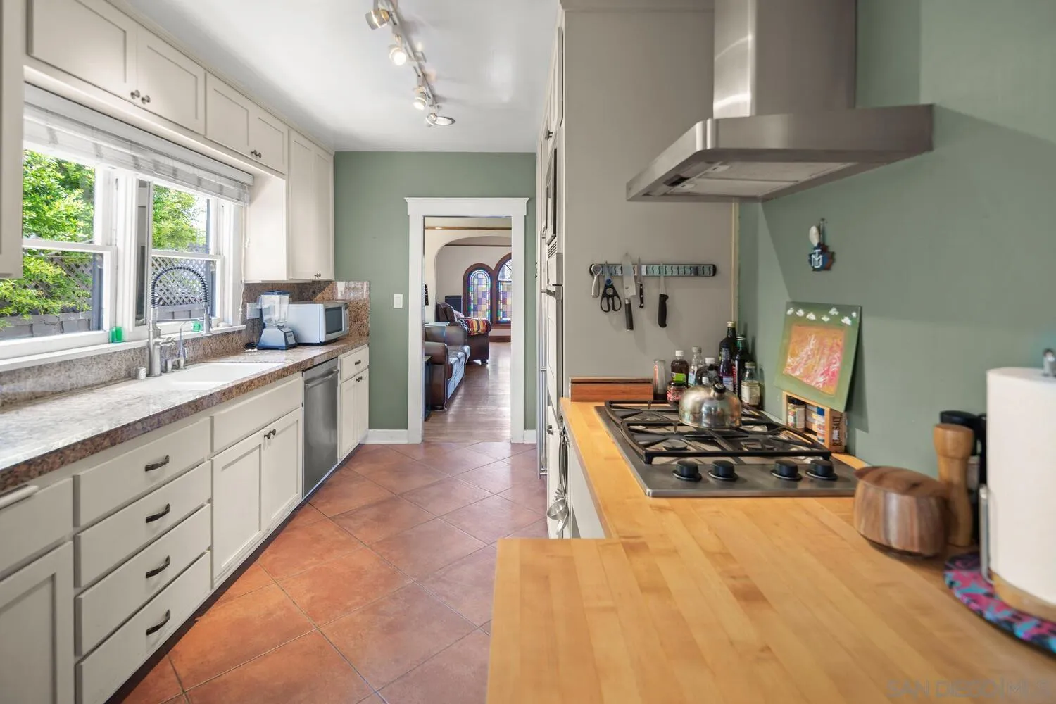 4978 W Point Loma Blvd