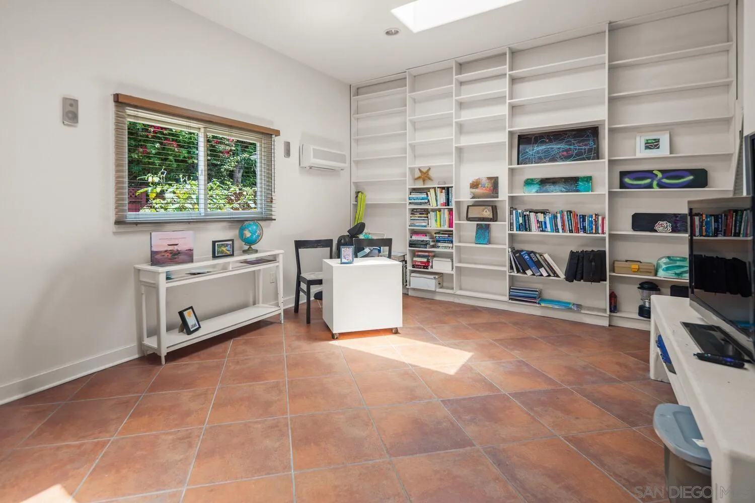 4978 W Point Loma Blvd