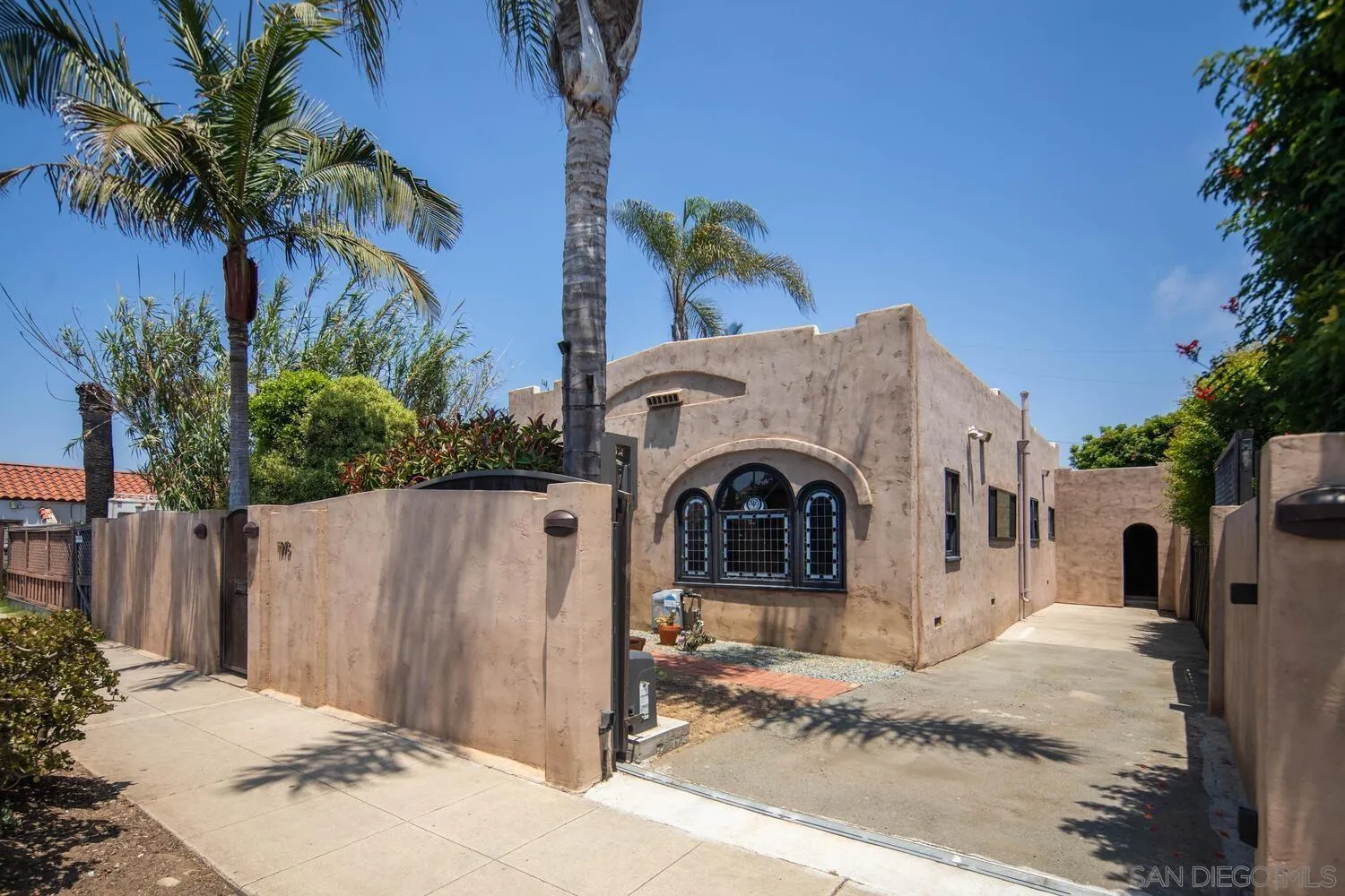 4978 W Point Loma Blvd