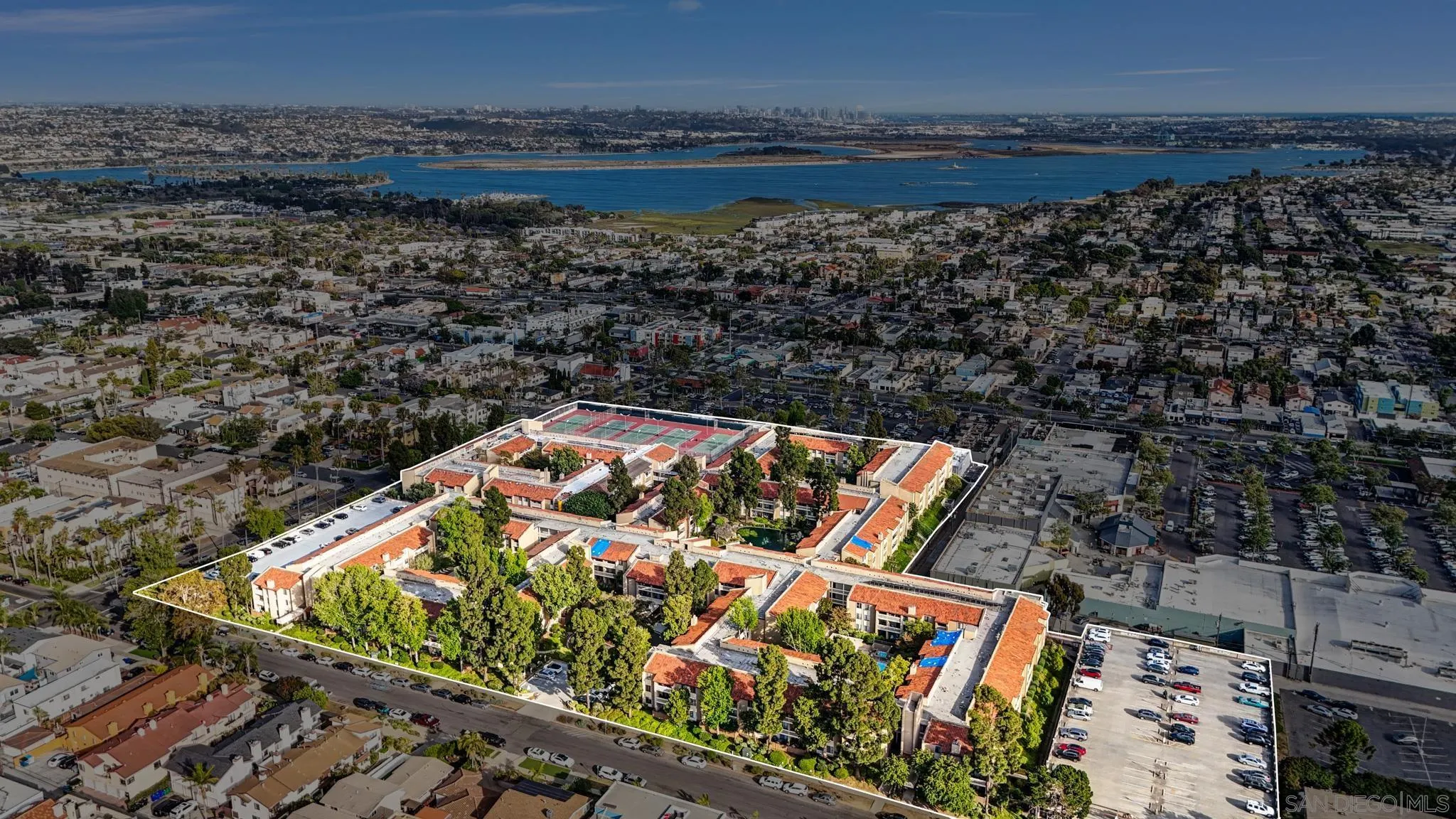 1775 Diamond St Unit 231