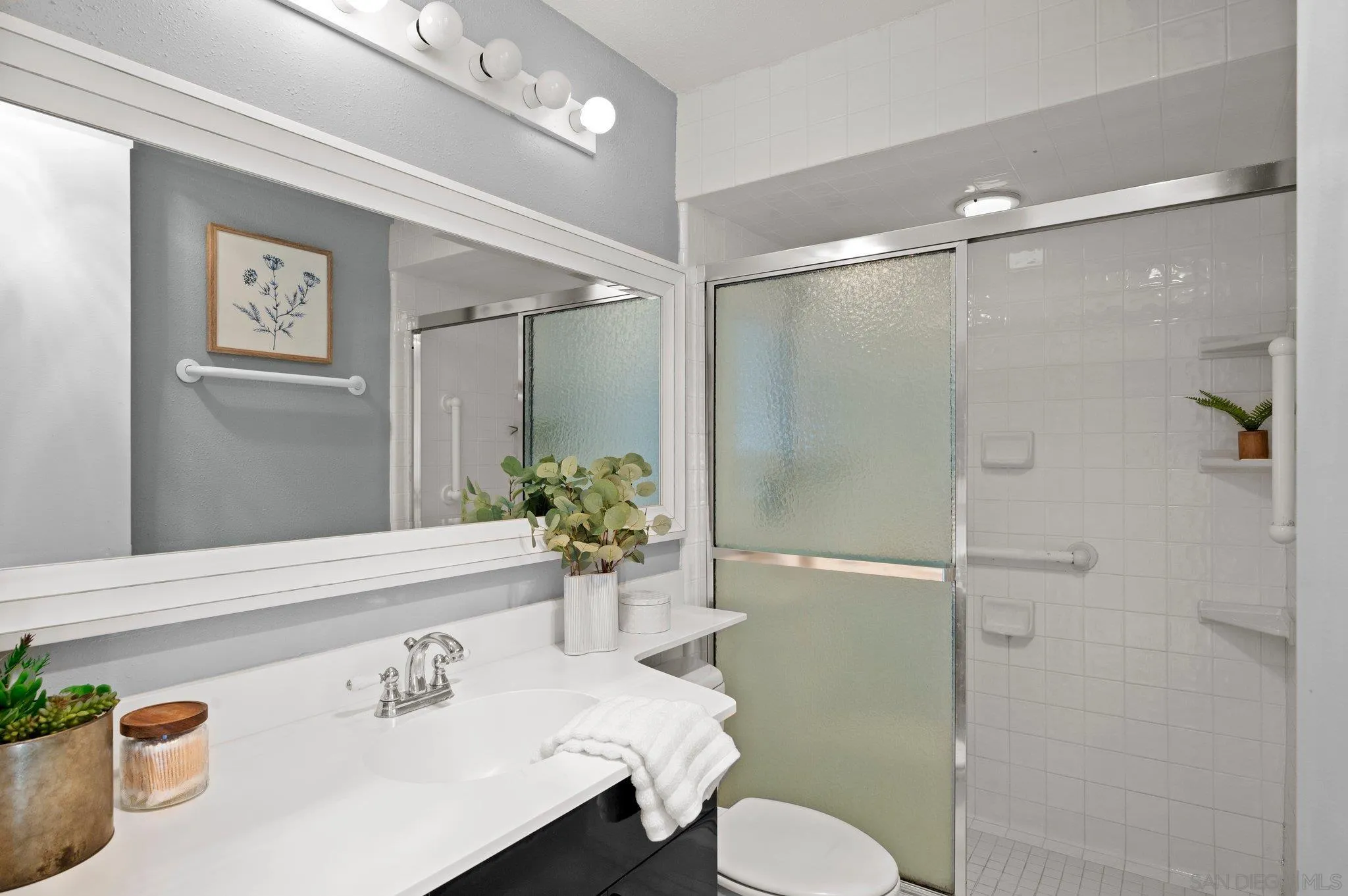 7811 Eads Ave Unit 411
