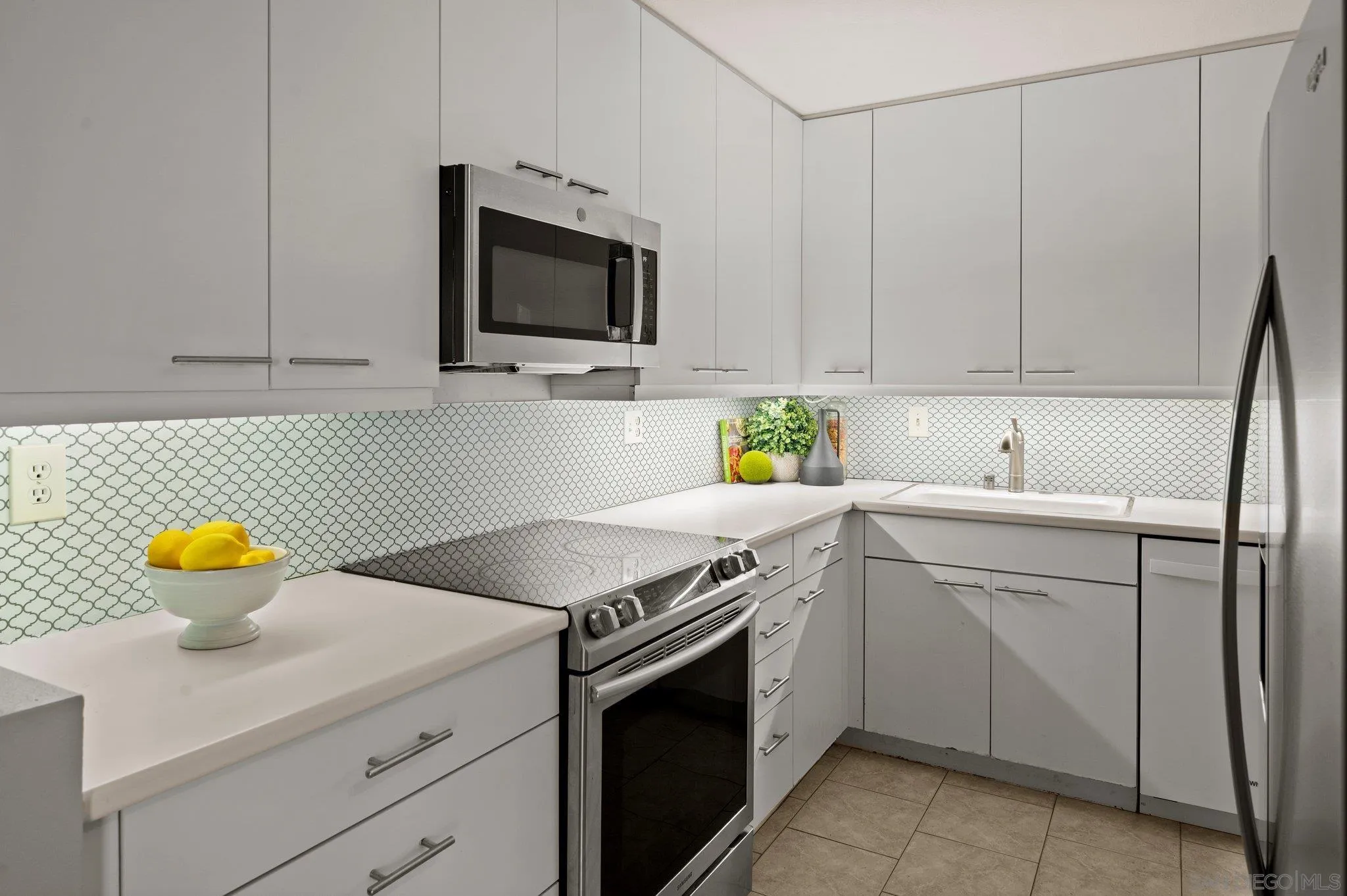 7811 Eads Ave Unit 411