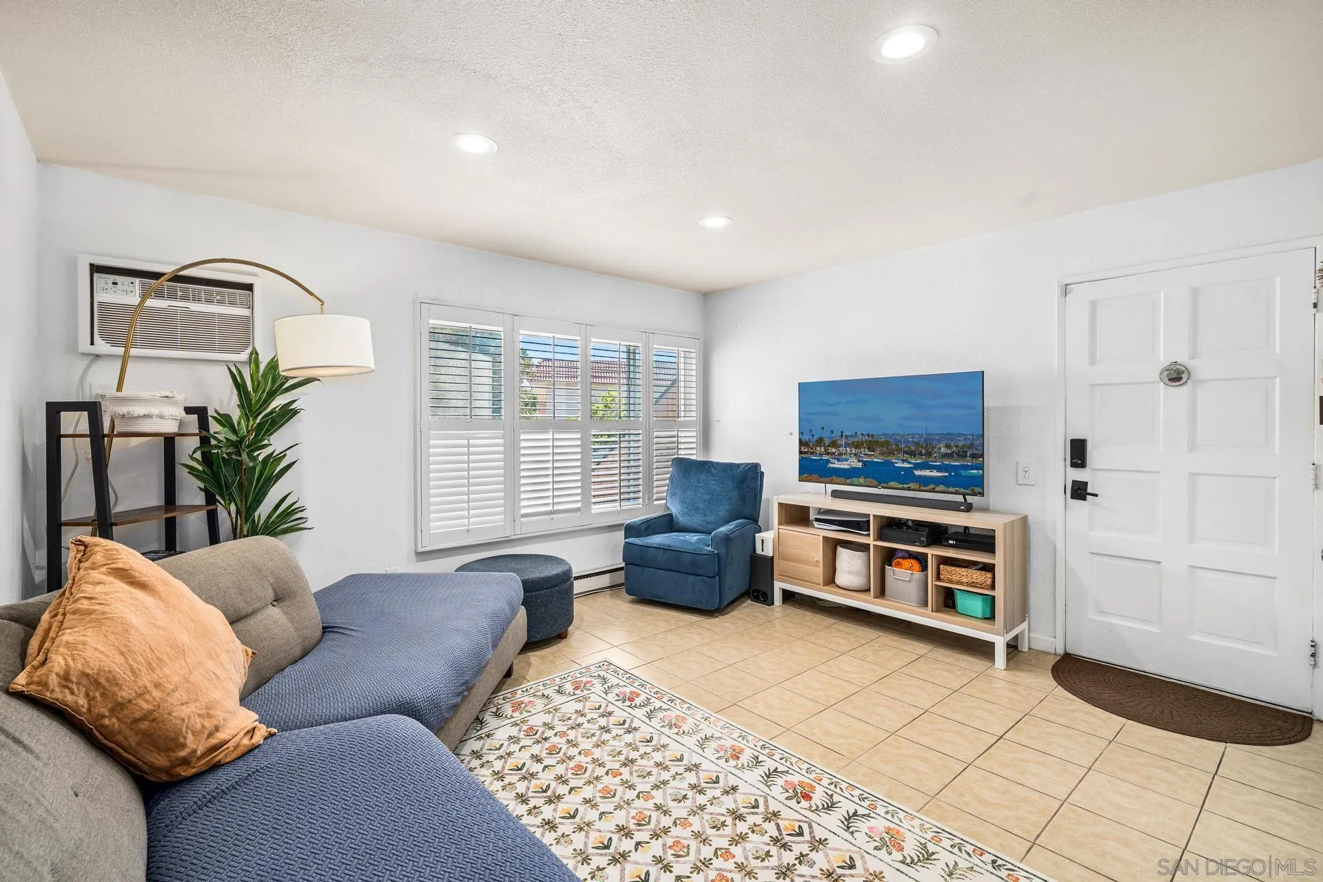 8727 Lake Murray Blvd. Unit 1