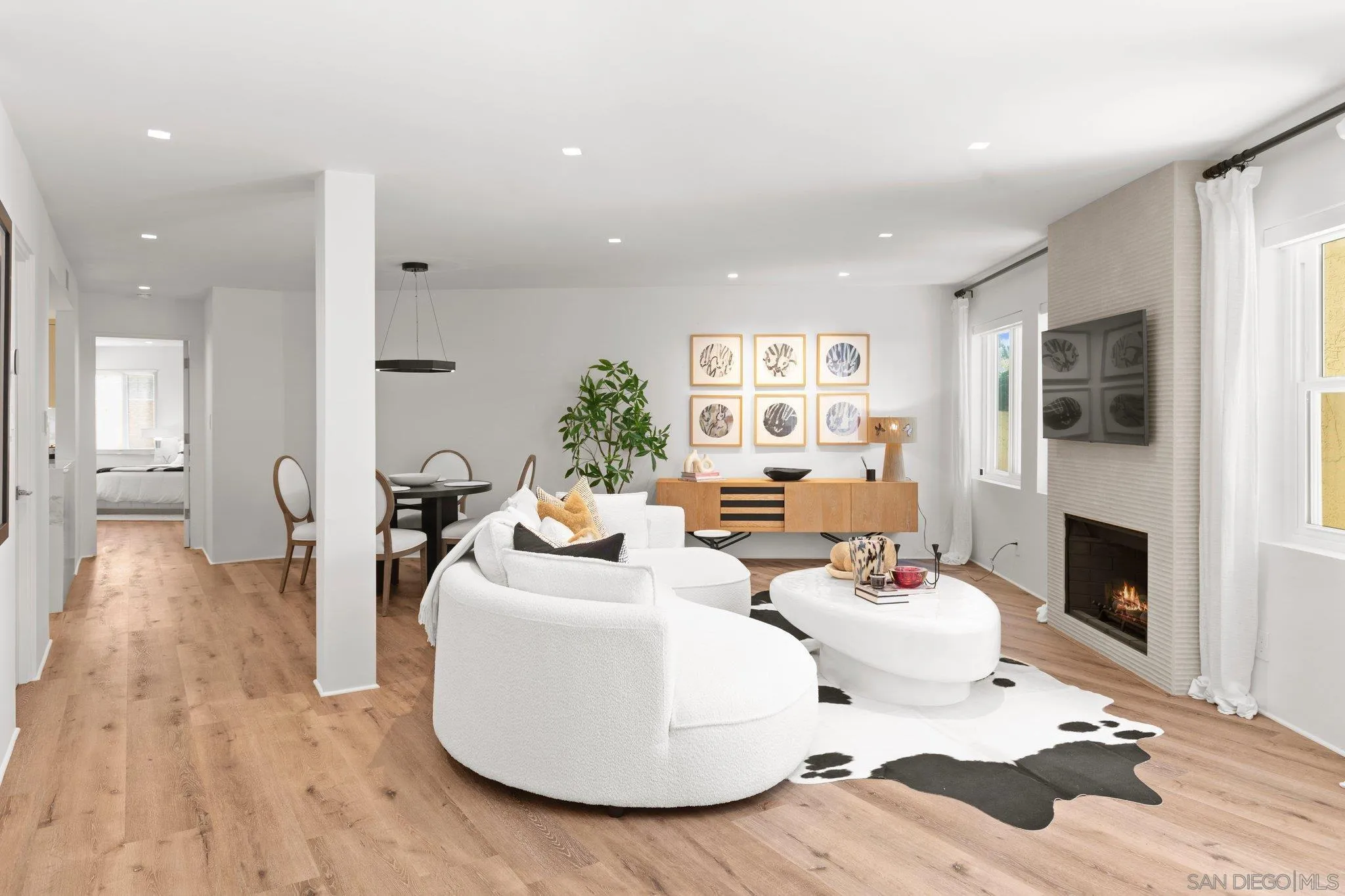 8121 Camino Del Sol Unit 102