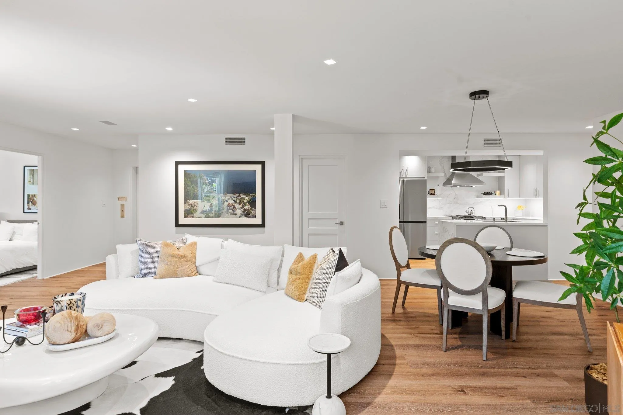 8121 Camino Del Sol Unit 102