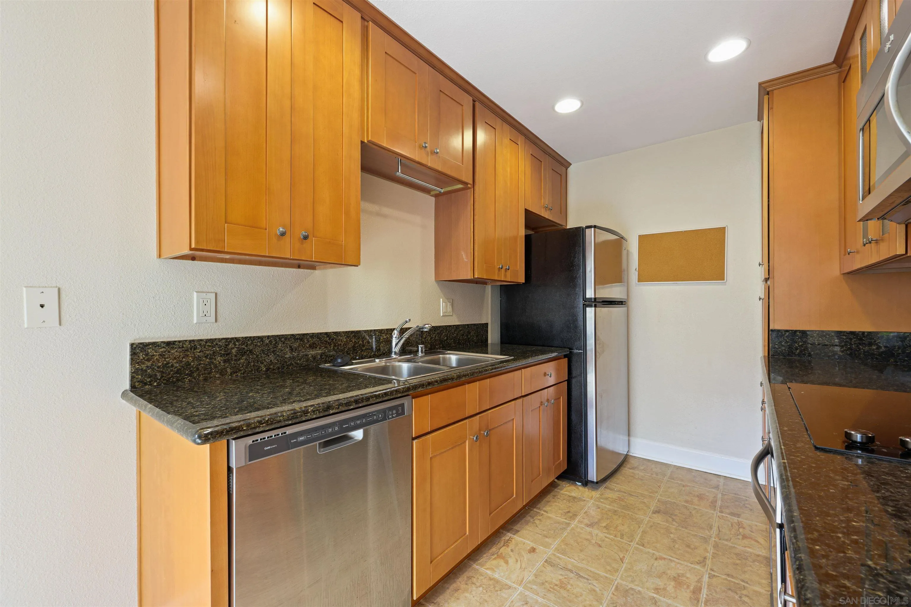 8515 Villa La Jolla Dr Unit: G