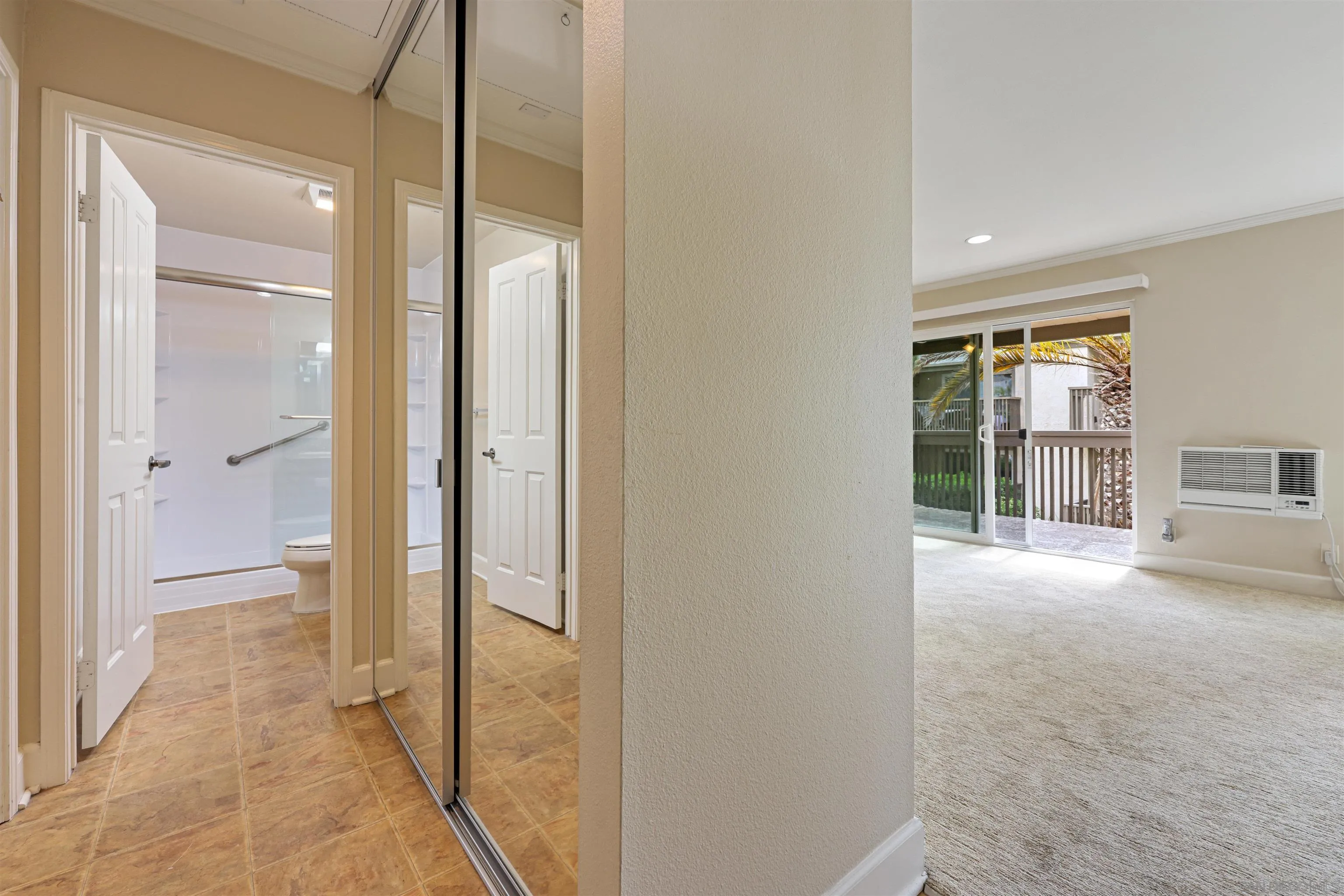 8515 Villa La Jolla Dr Unit: G