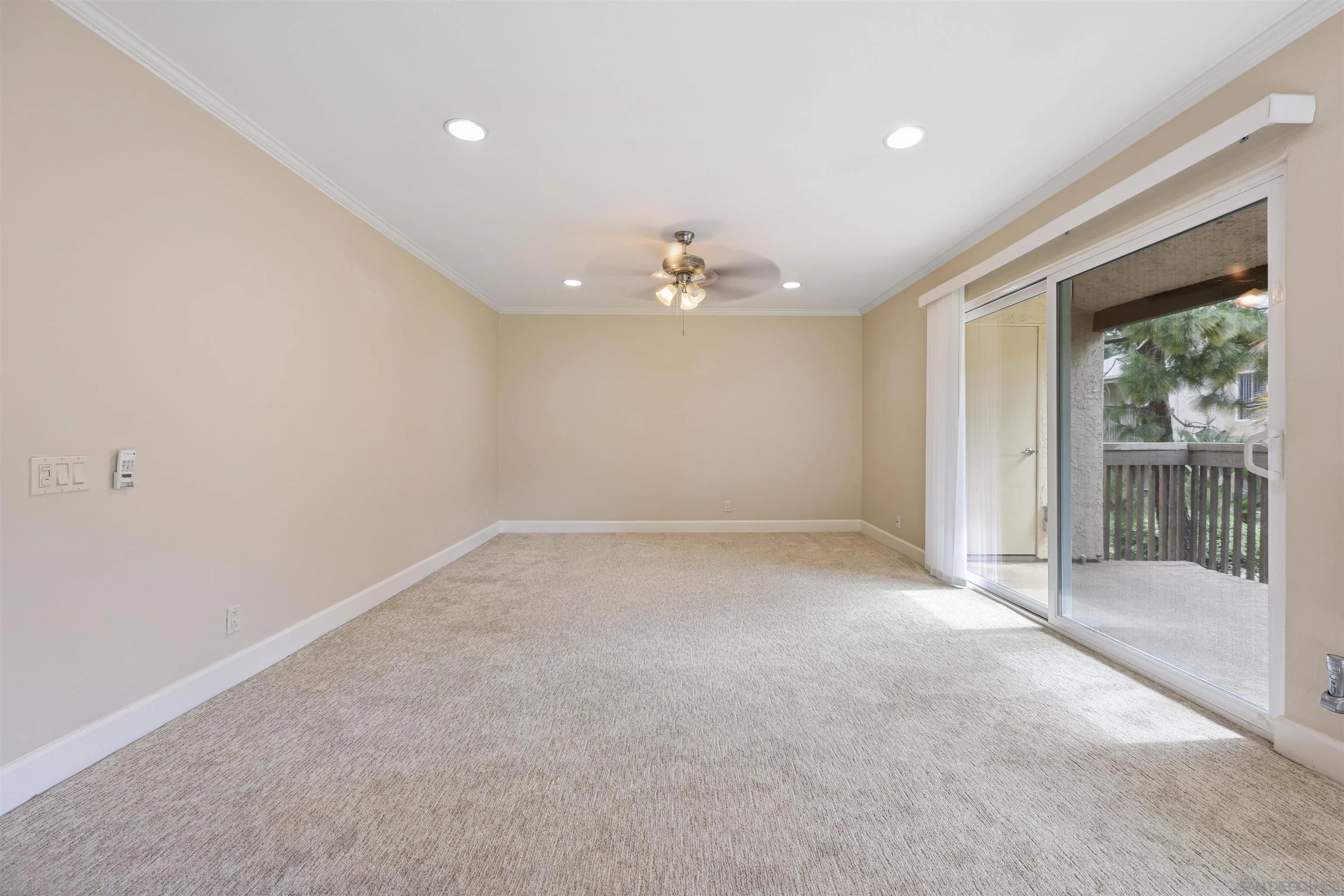 8515 Villa La Jolla Dr Unit: G