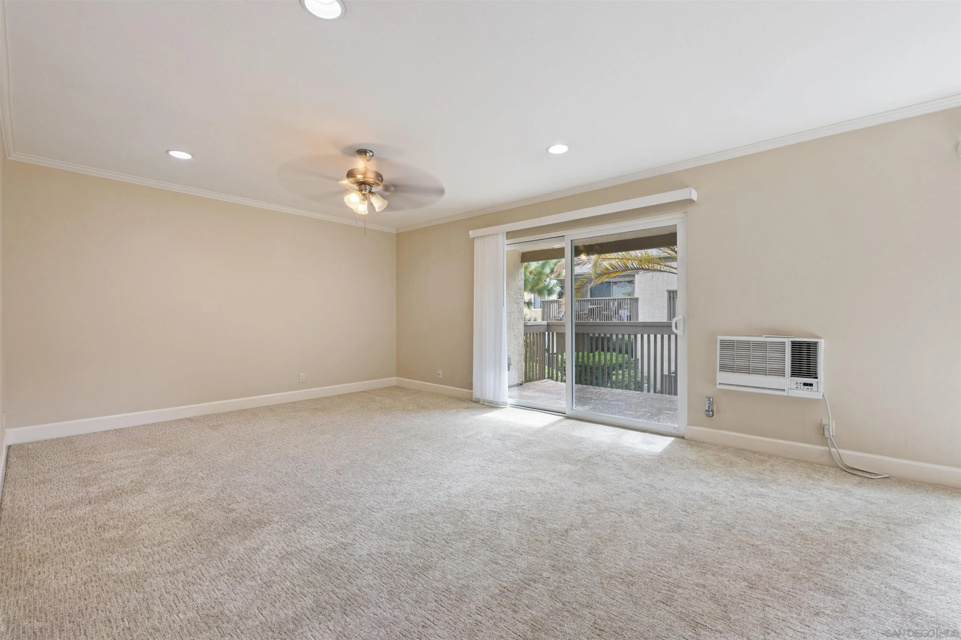 8515 Villa La Jolla Dr Unit: G