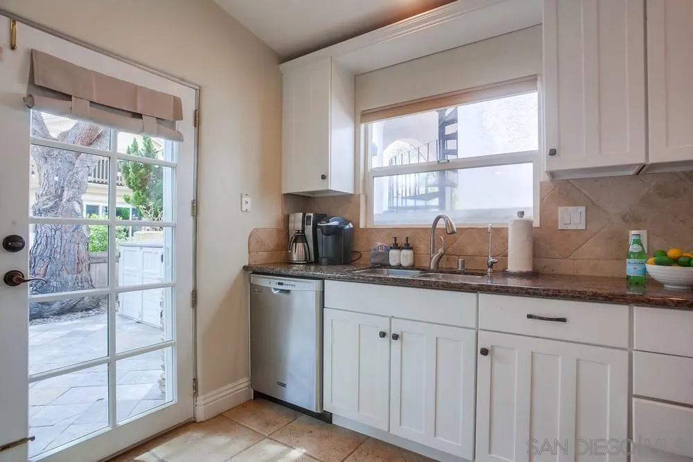 746 Ensenada Ct