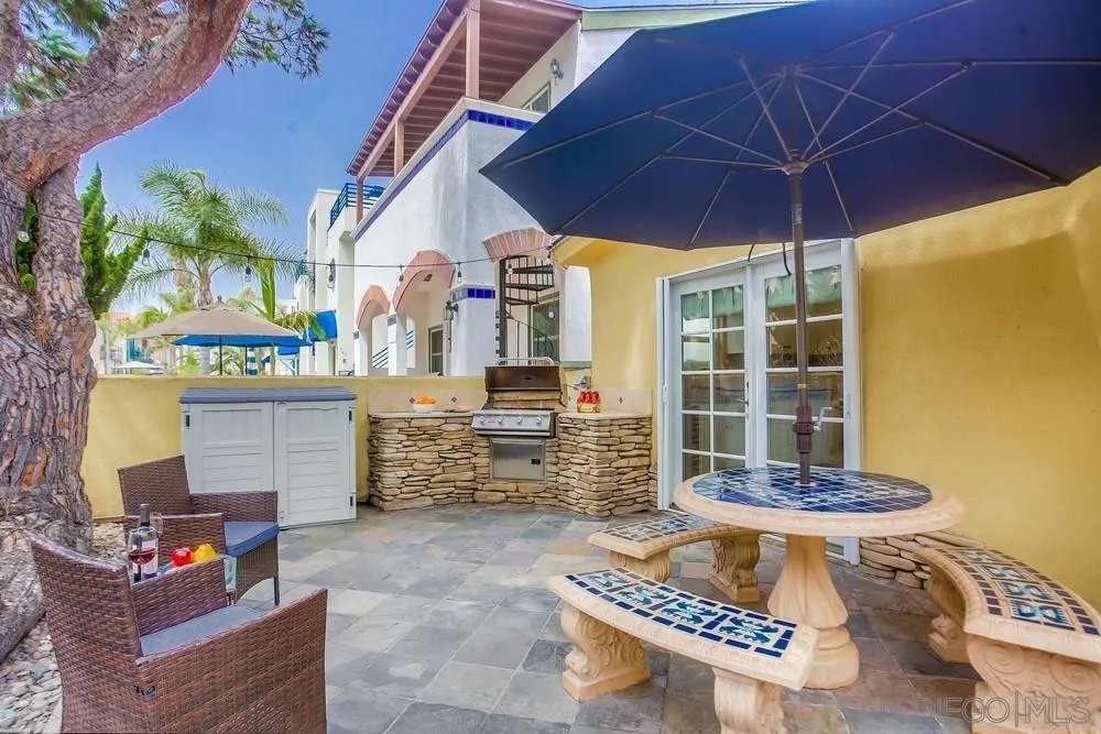 746 Ensenada Ct