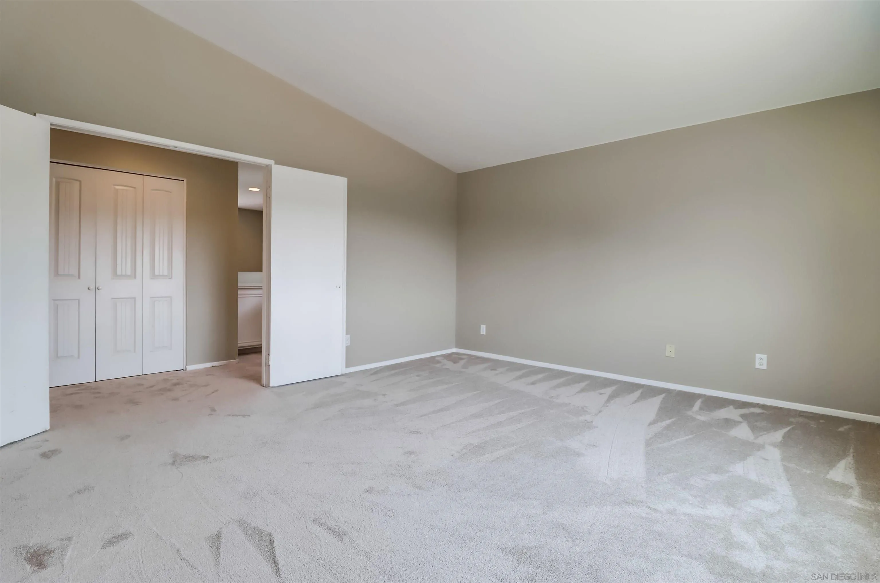 5007 Wyatt Pl