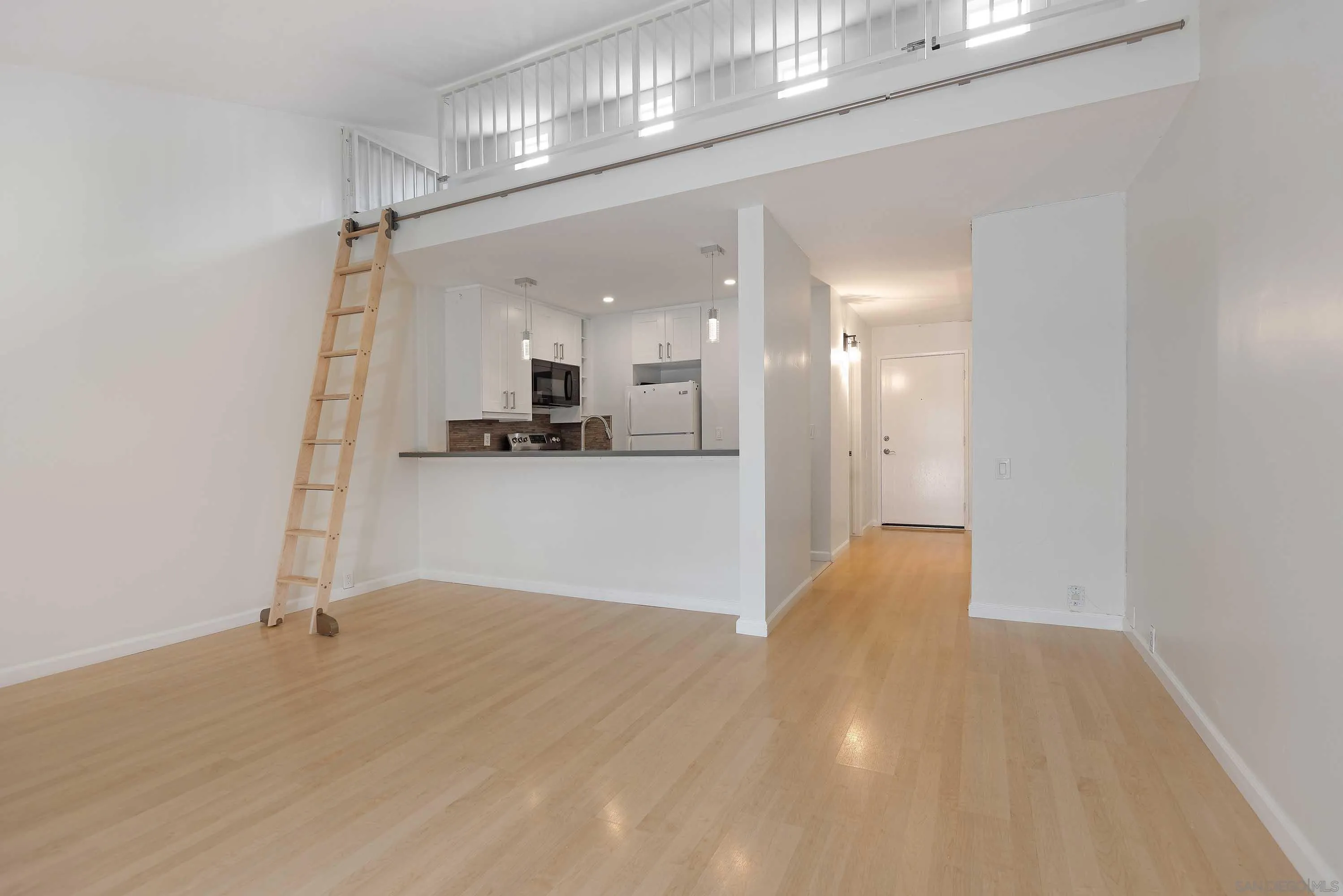 1885 Diamond St Unit 310