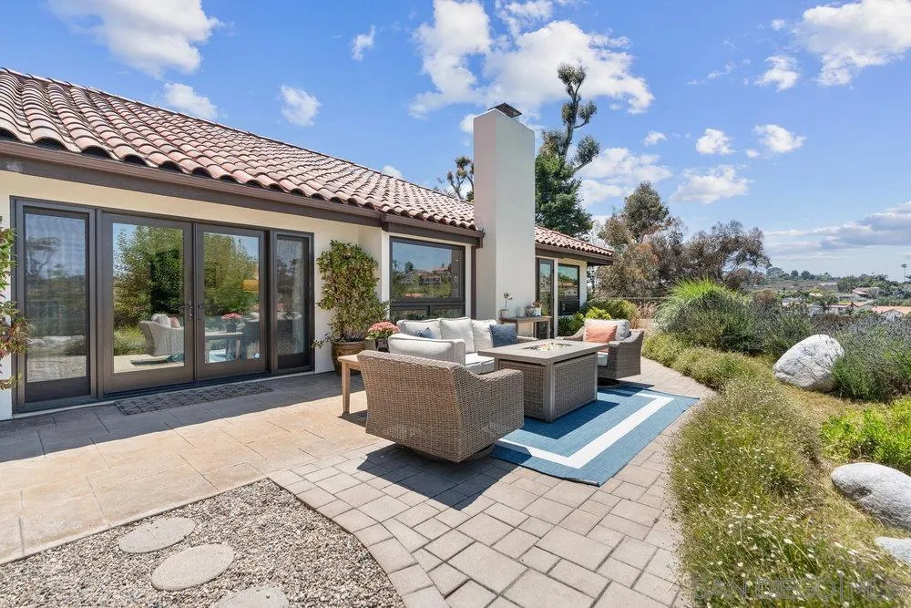 350 Punta Baja Dr
