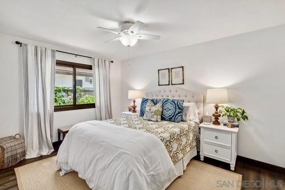 350 Punta Baja Dr