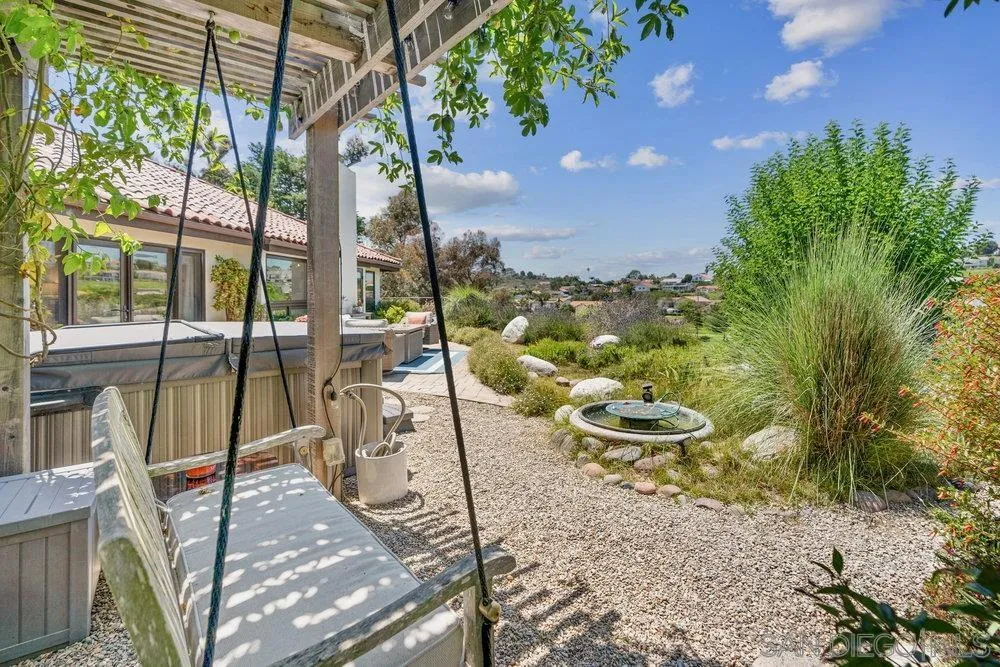 350 Punta Baja Dr