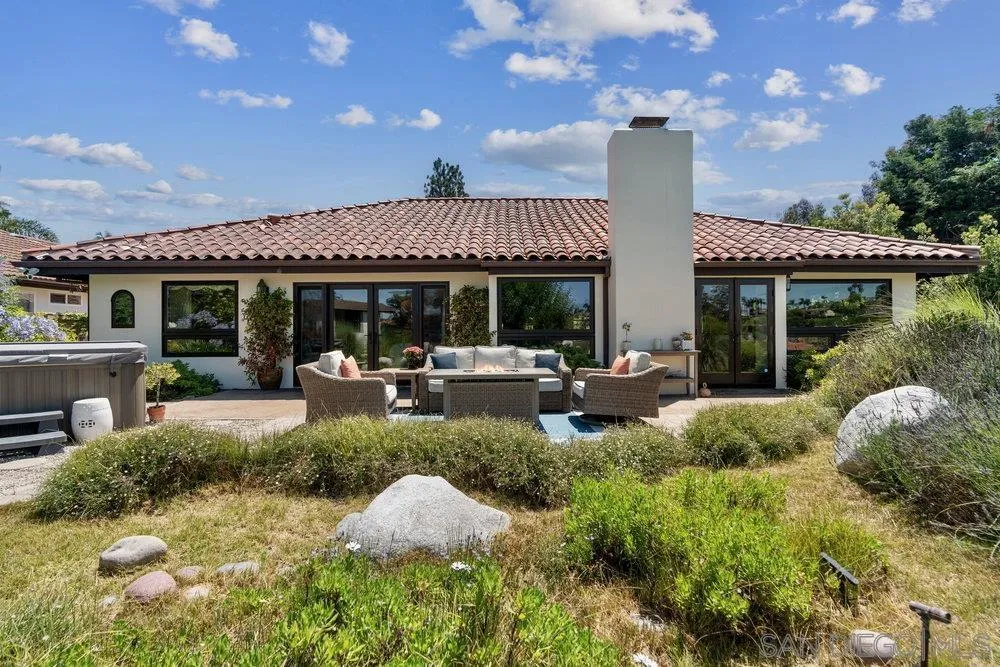 350 Punta Baja Dr