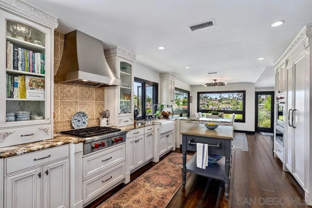 350 Punta Baja Dr
