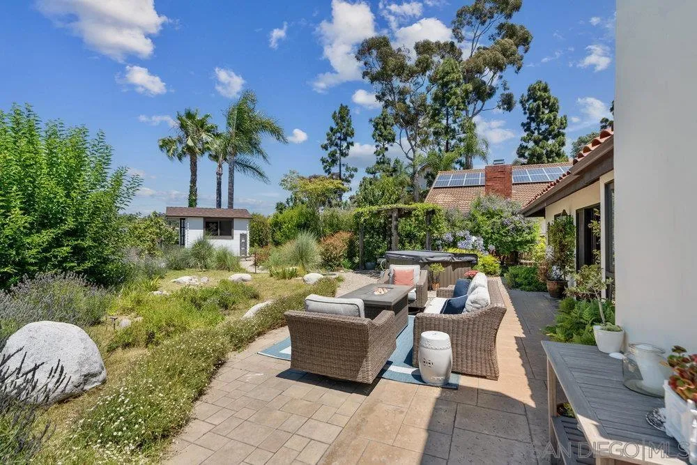 350 Punta Baja Dr
